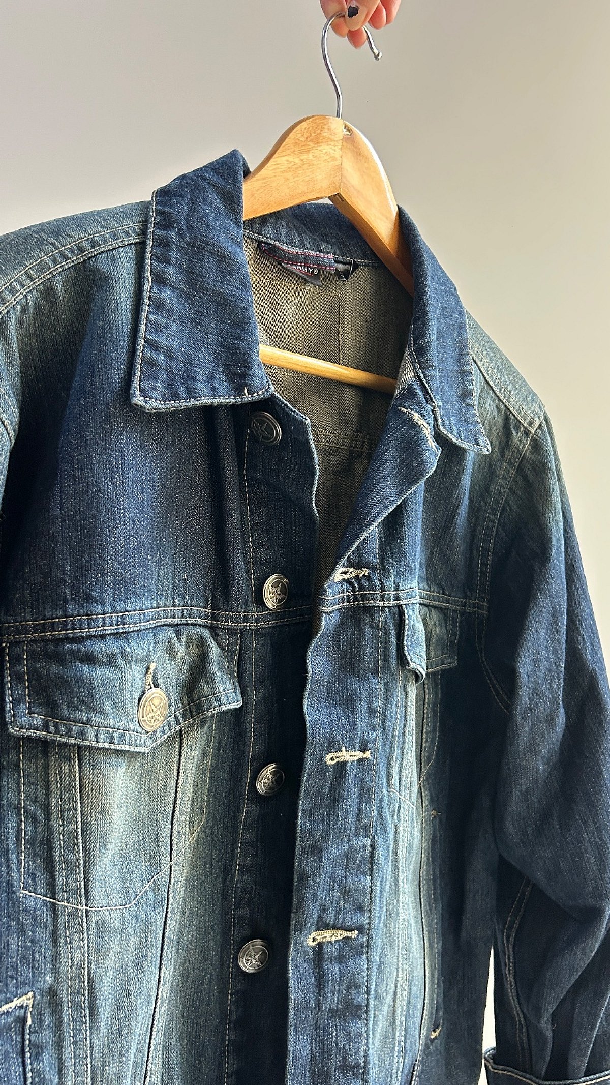 Classic blue denim jacket, photo 2
