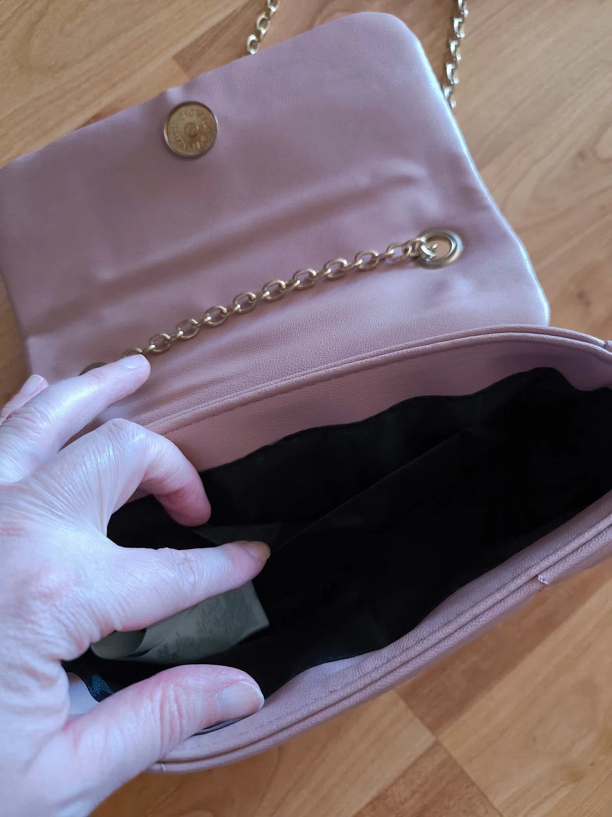 Pink faux leather shoulder bag, photo 3