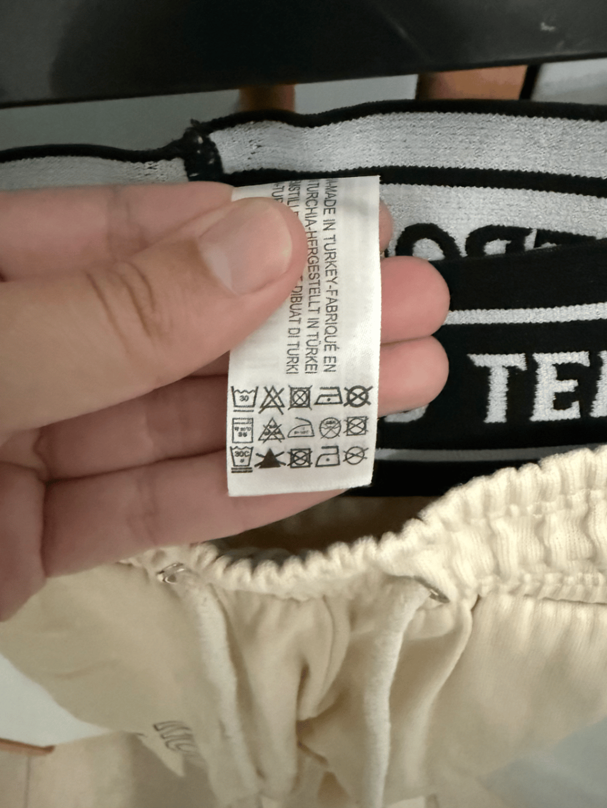 Bershka Graphic Cargo Jogger Trousers, photo 4