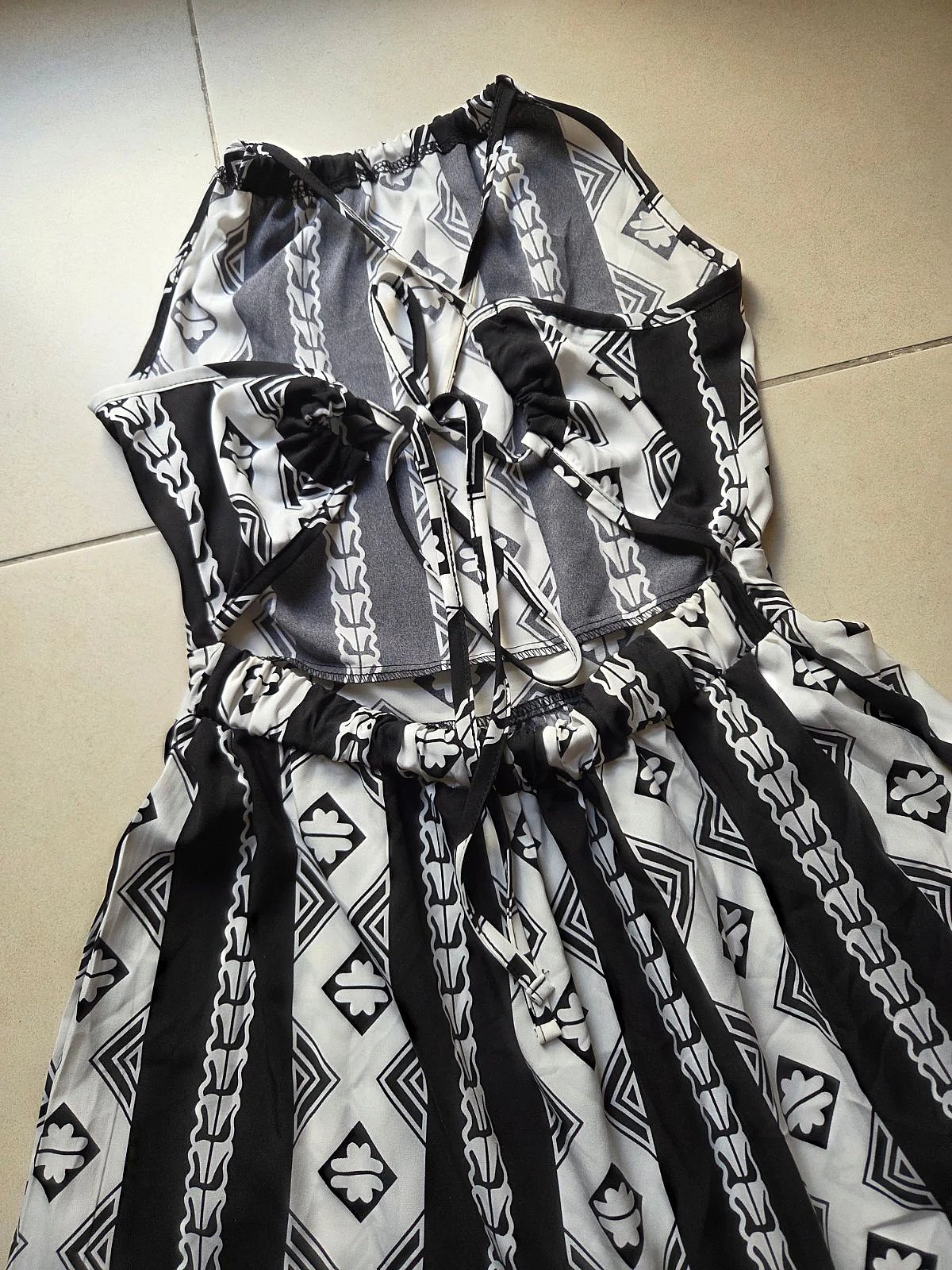 Black and white halter dress, photo 4
