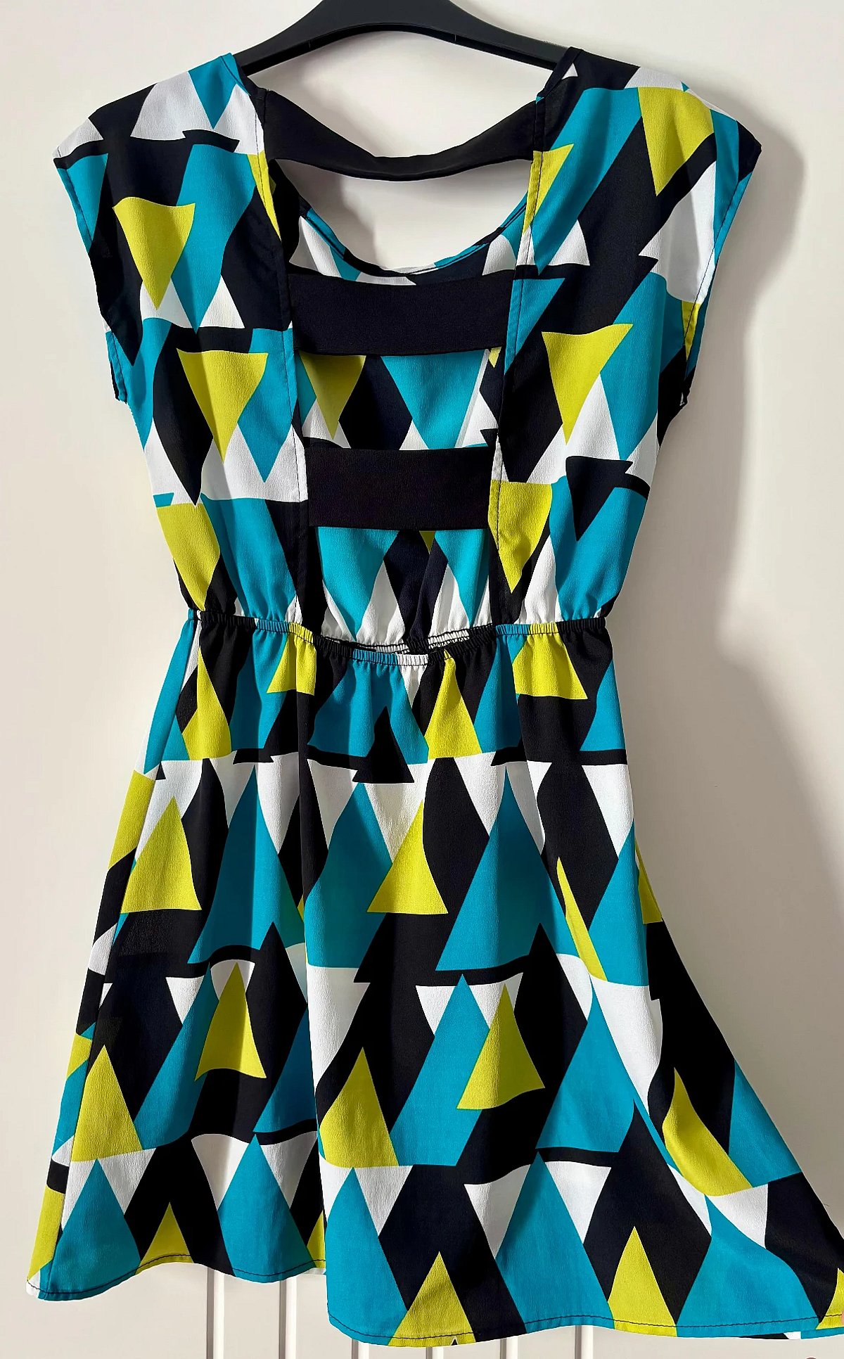Geometric Print Mini Dress with open back, photo 2