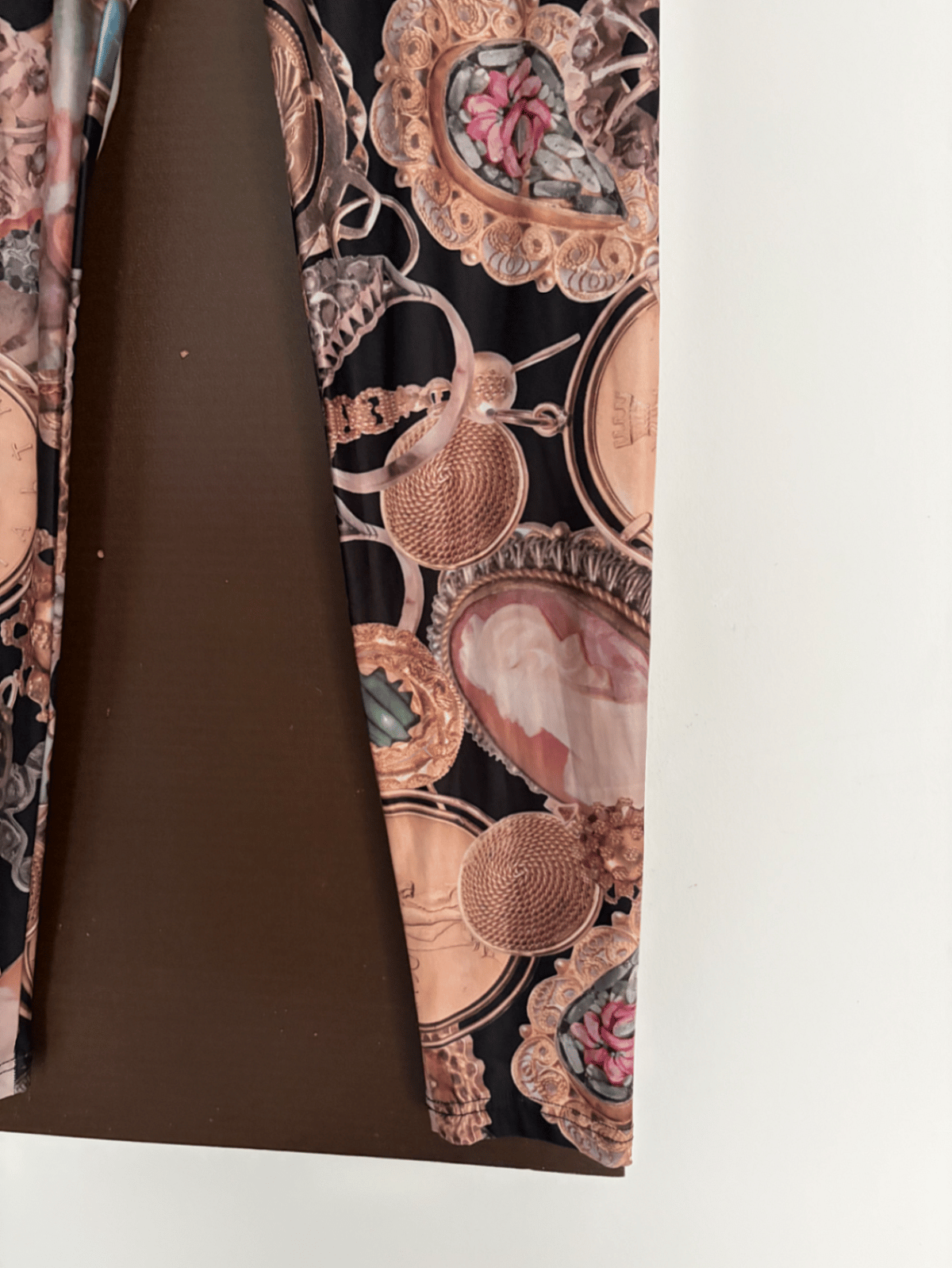 Patterned Leggings with Ornate Print, photo 4