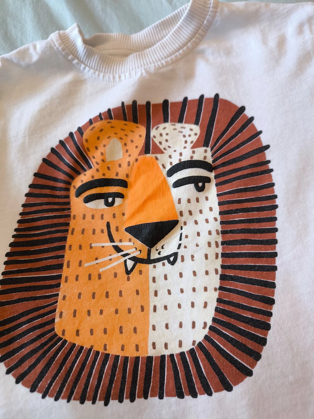 T-shirt bianca con stampa di leone, foto 2
