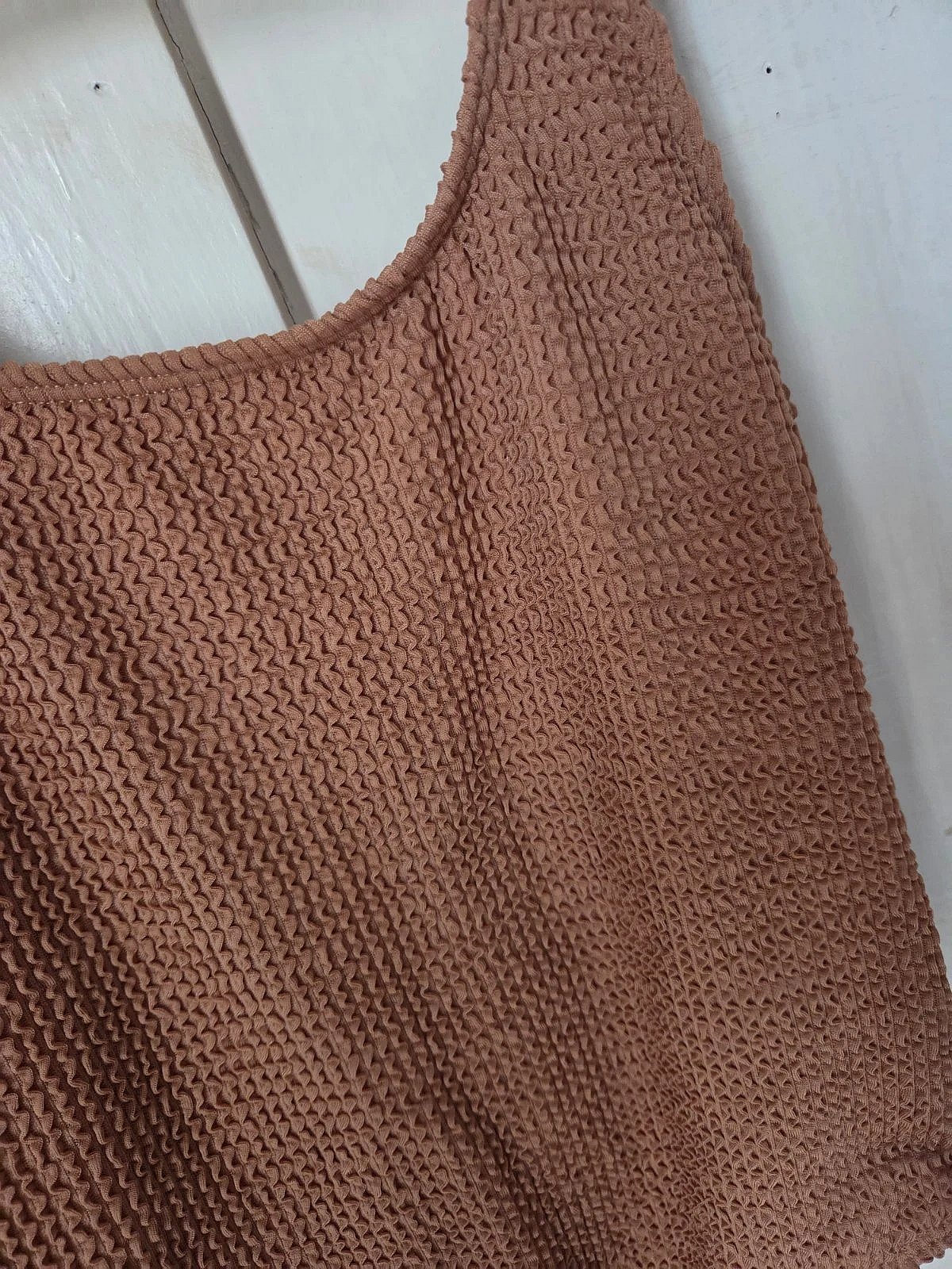 Textured brown scoop neck bodysuit, photo 2