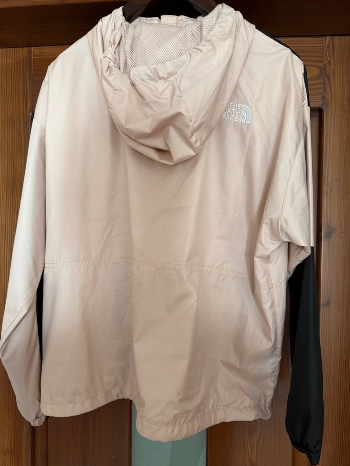 The North Face Lightweight Hooded Jacket, photo 2