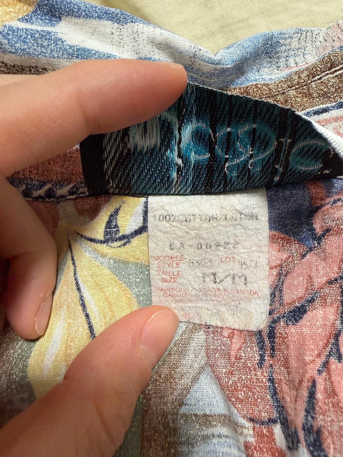 Camicia vintage a maniche corte con motivi floreali, foto 2