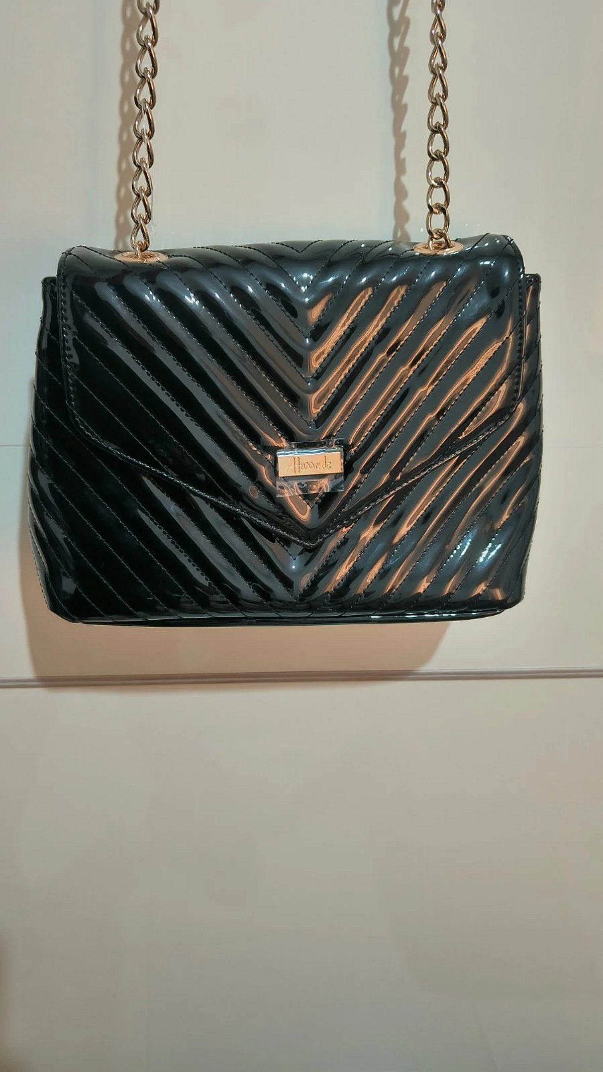 Black quilted chain shoulder bag, photo 2