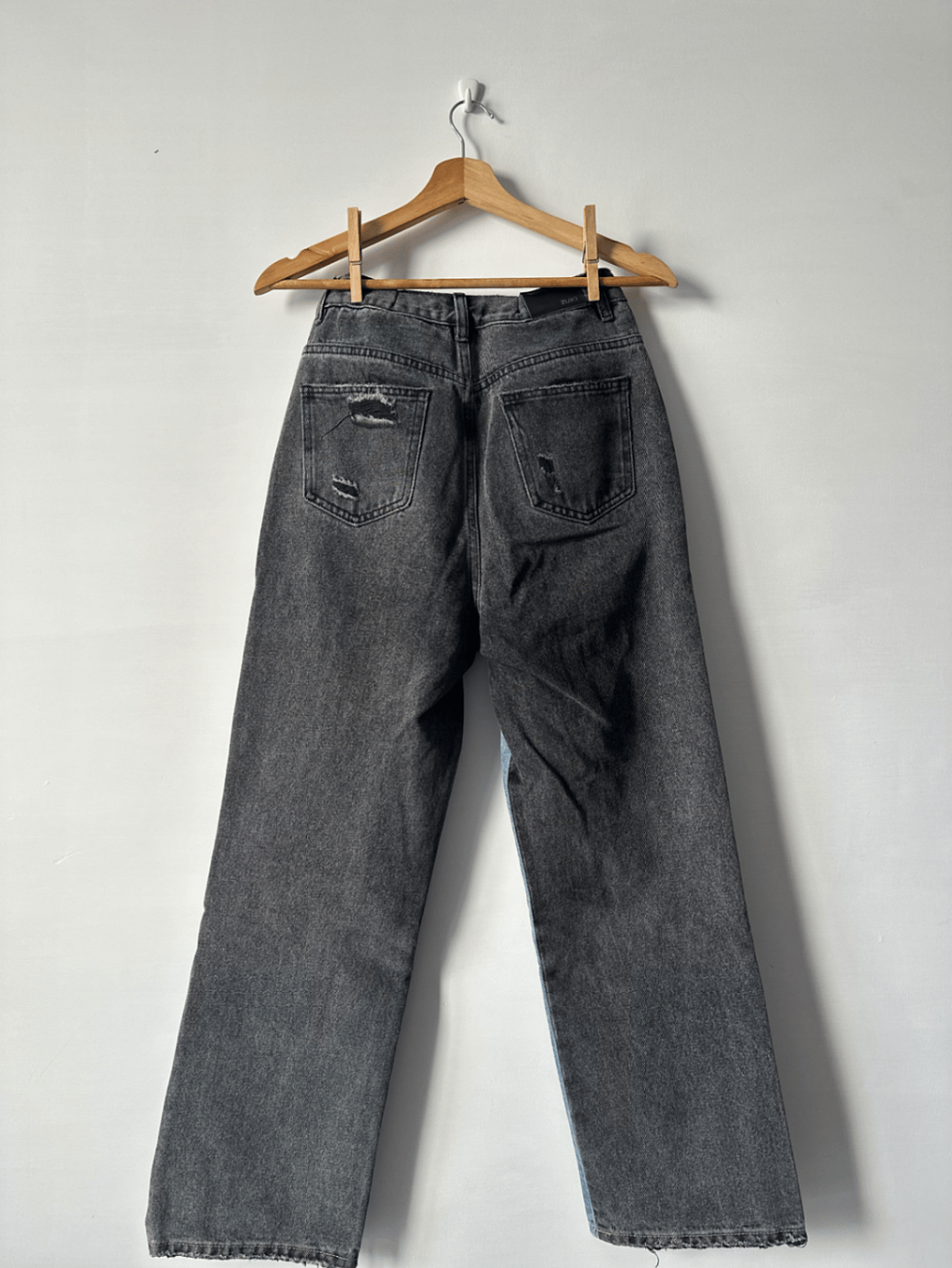Dual-tone denim jeans, photo 2