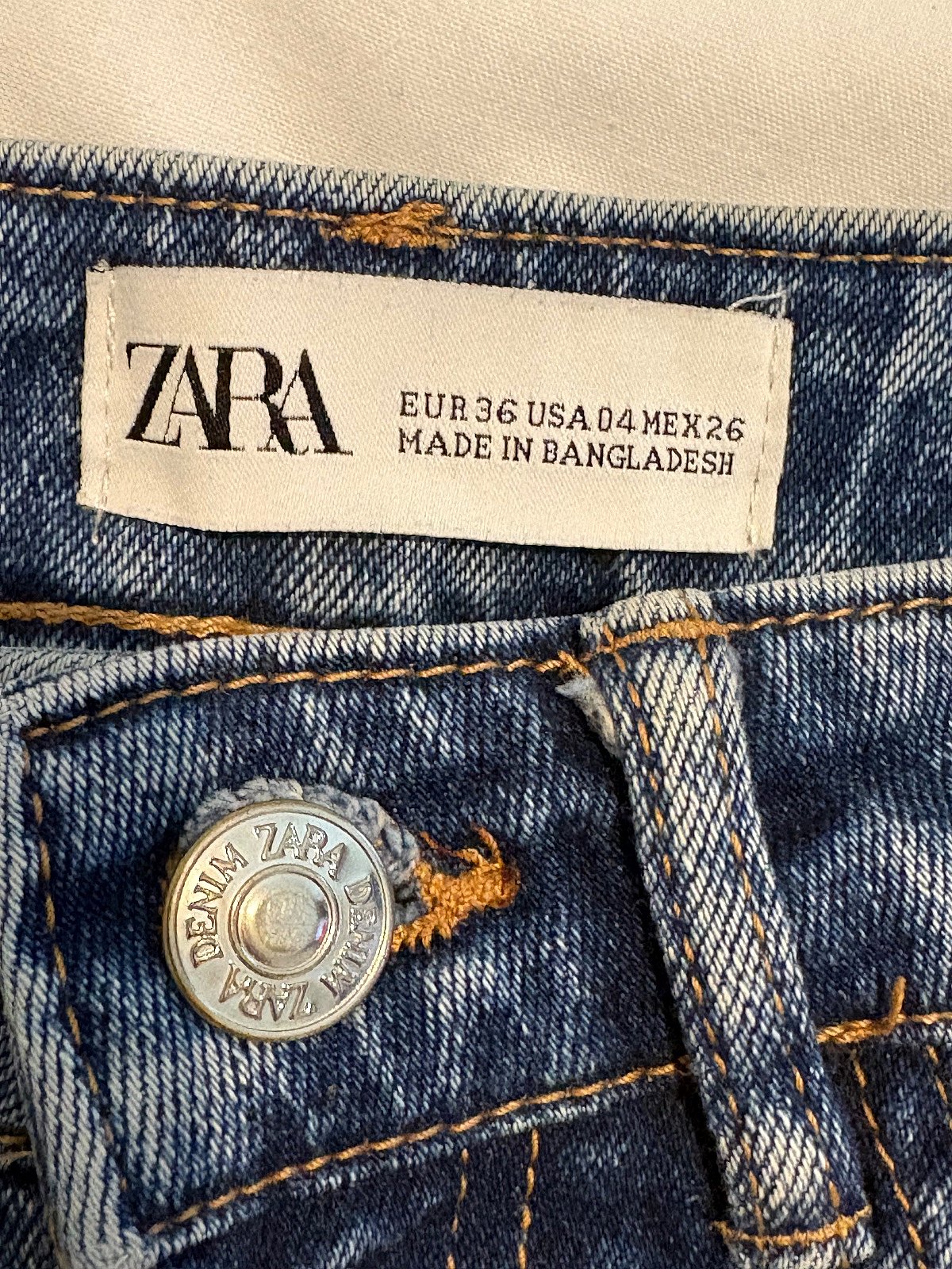 Zara Raw Hem Denim Shorts, photo 3