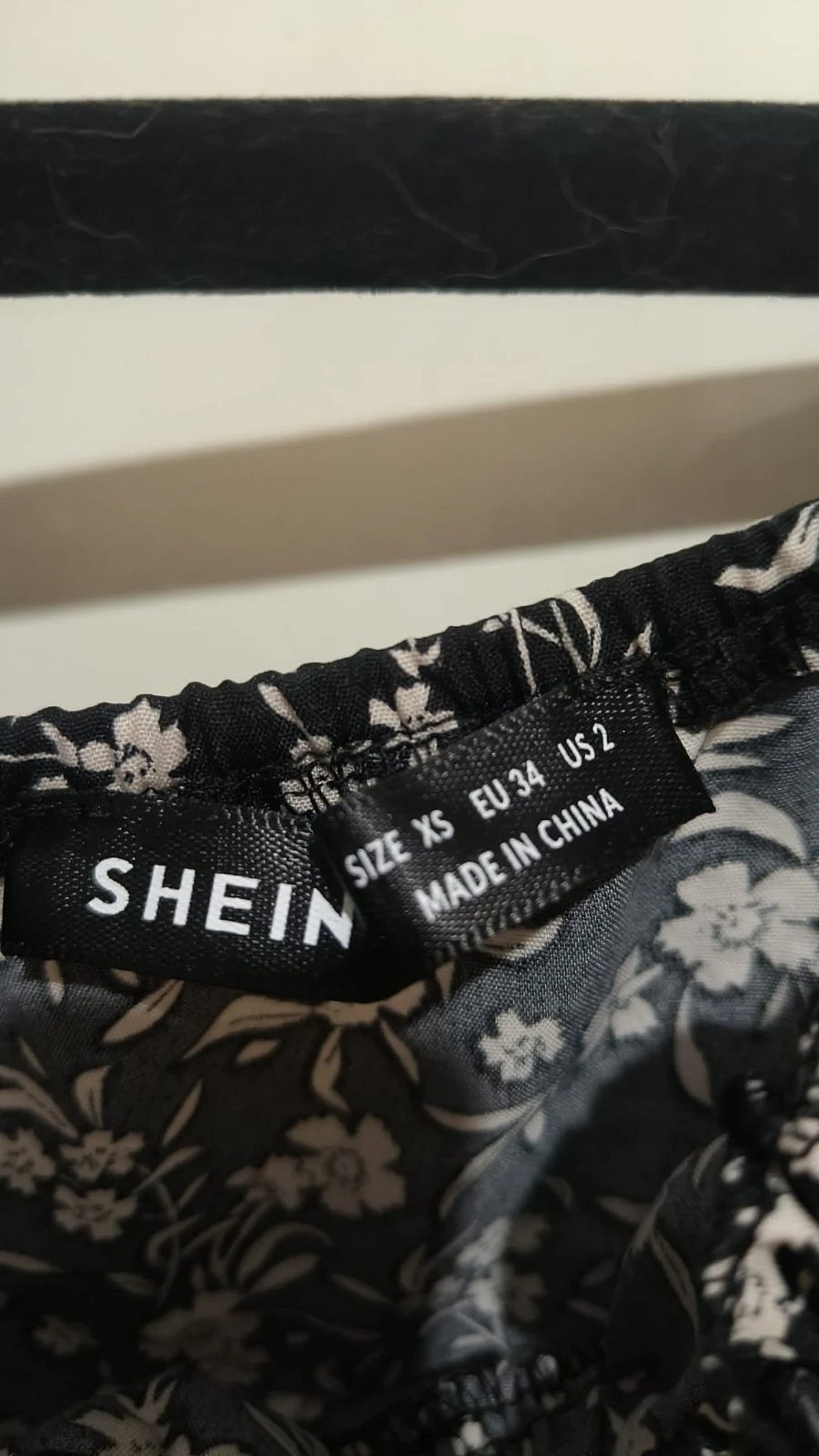 Black Floral Off-Shoulder Top, photo 4