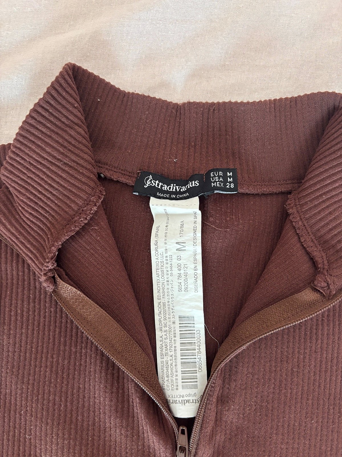 Stradivarius Ribbed Cropped Zip Halter Top, photo 2