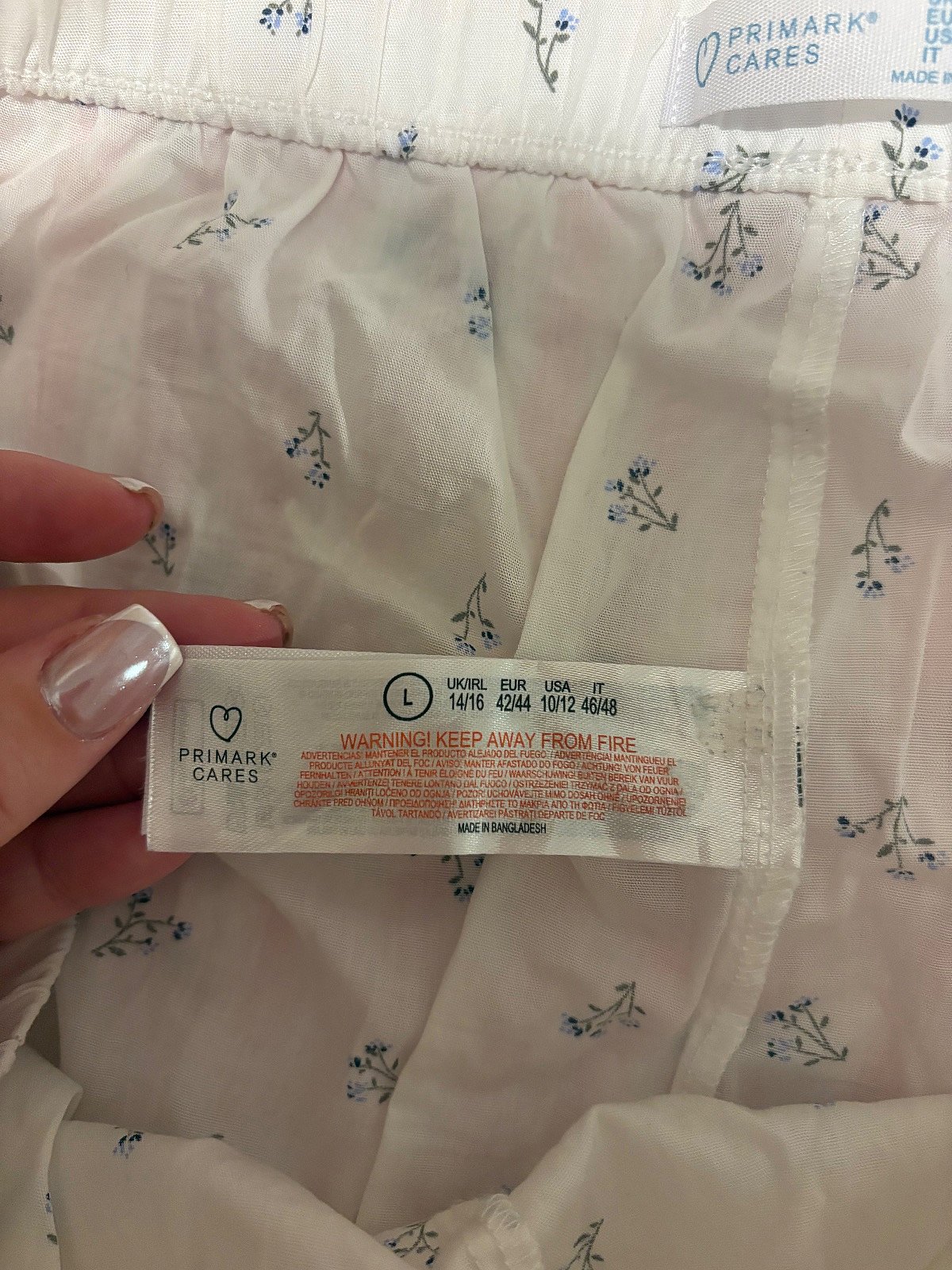 Pantaloni da casa leggeri con motivo floreale di Primark, foto 4