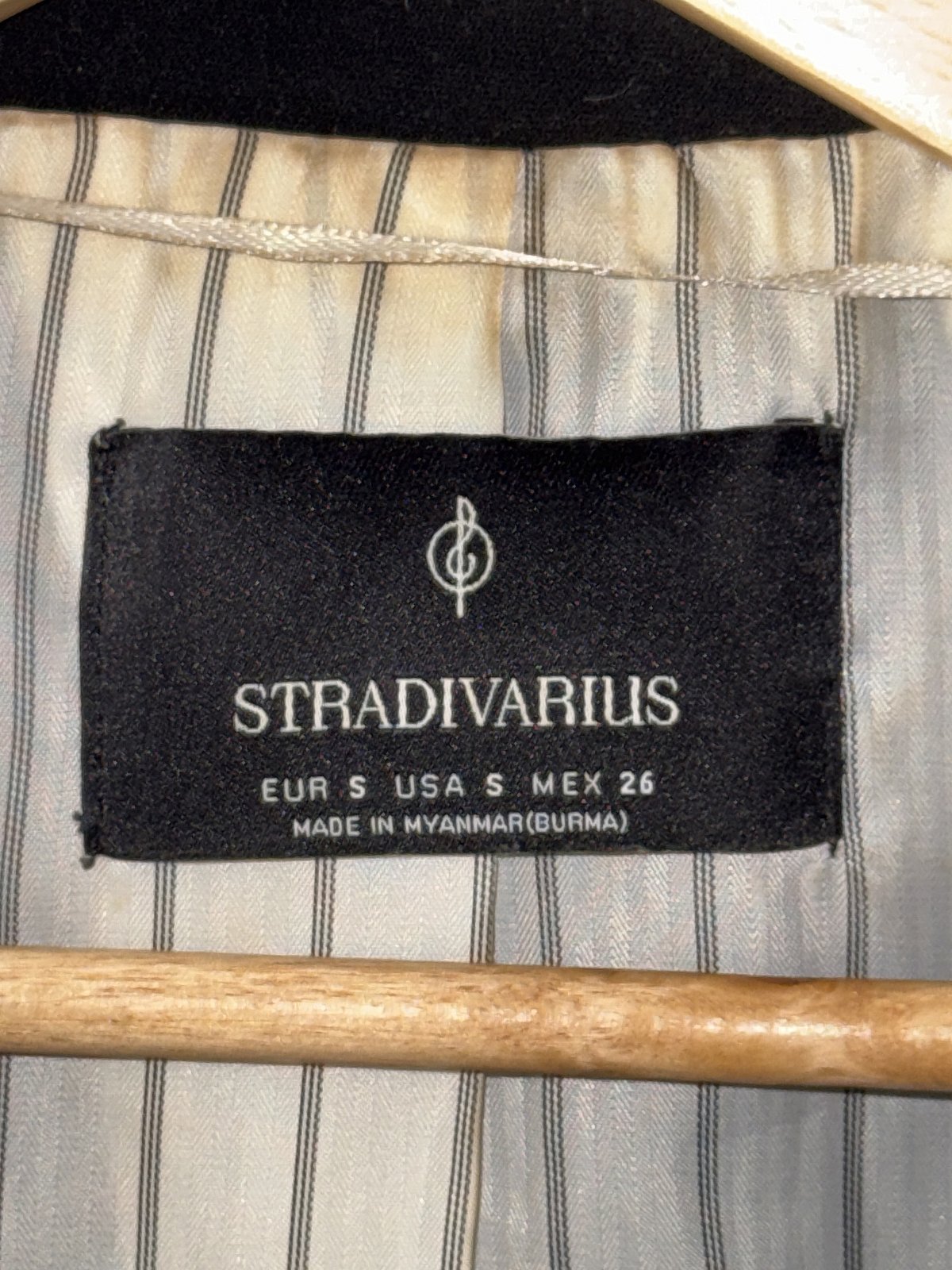 Giacca Stradivarius nera con apertura frontale, foto 4