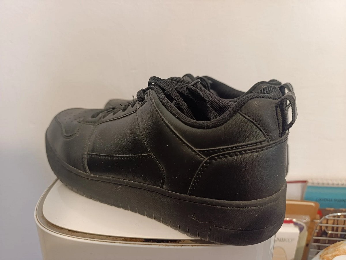 Classic black low-top trainers, photo 2