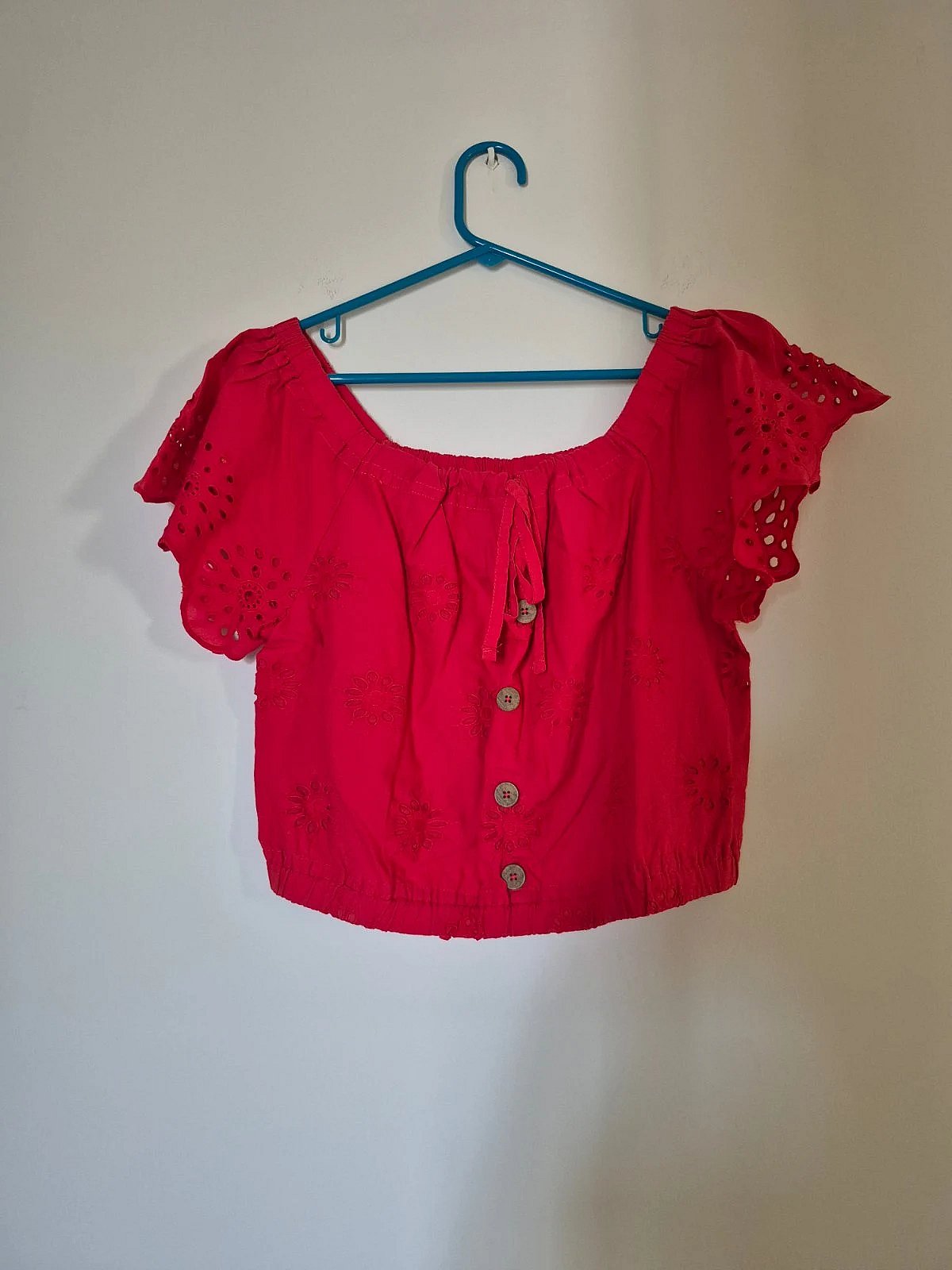 Top corto rojo con bordado inglés, foto 4