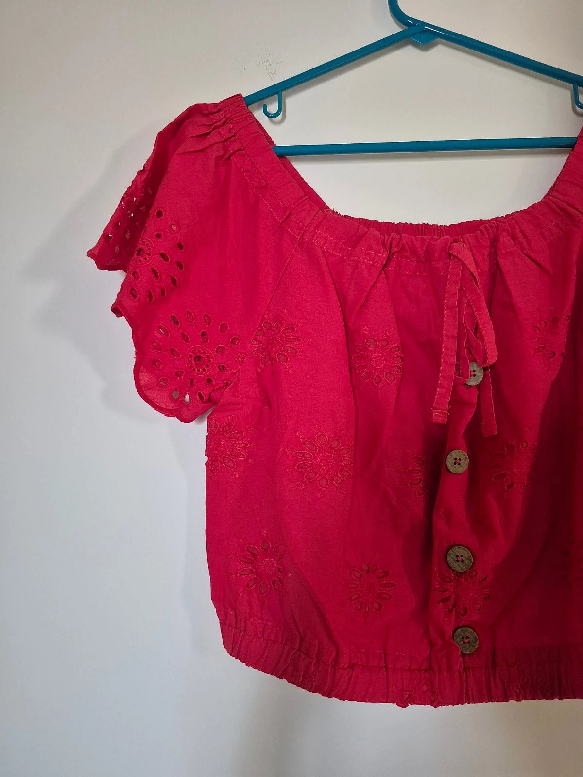 Top corto rojo con bordado inglés, foto 2