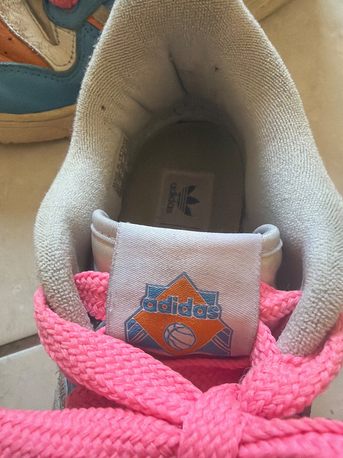 Adidas Simpsons Limited Edition Trainers, photo 4