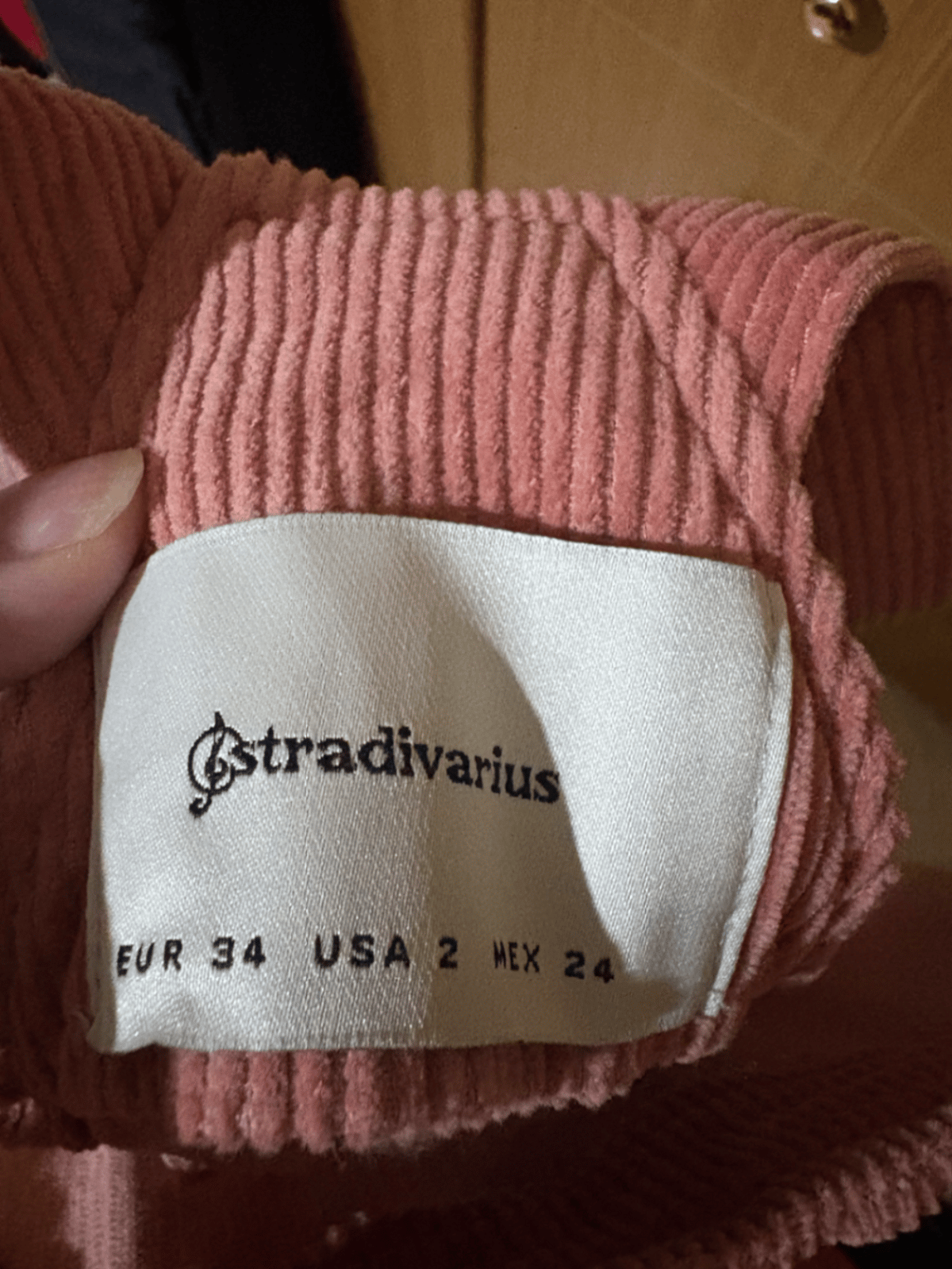Abito a salopette rosa in velluto a coste, foto 3