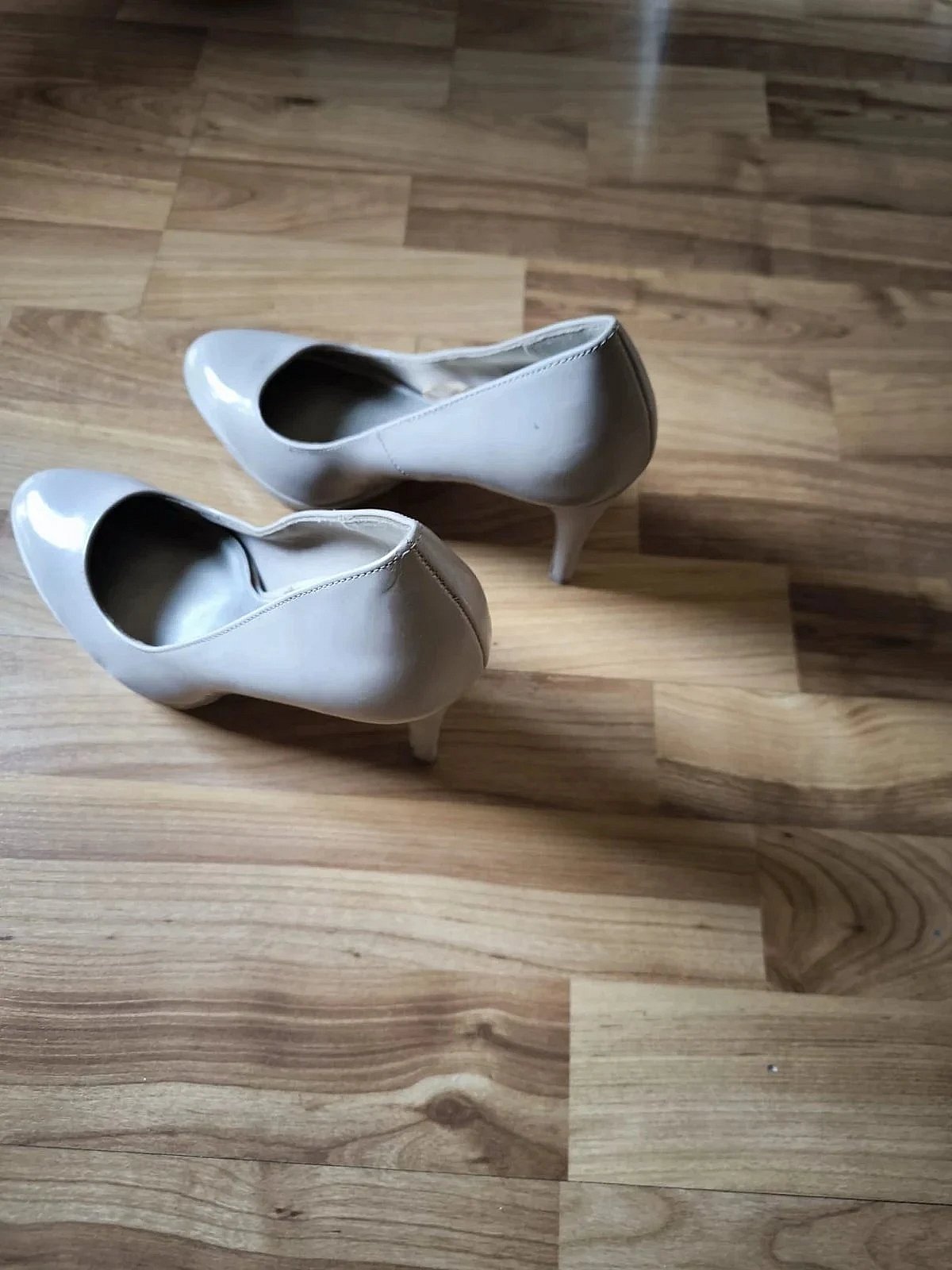 Beige heeled shoes , photo 4