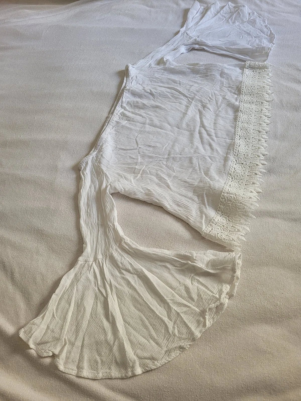 White flowy top with bell sleeves  - photo 2