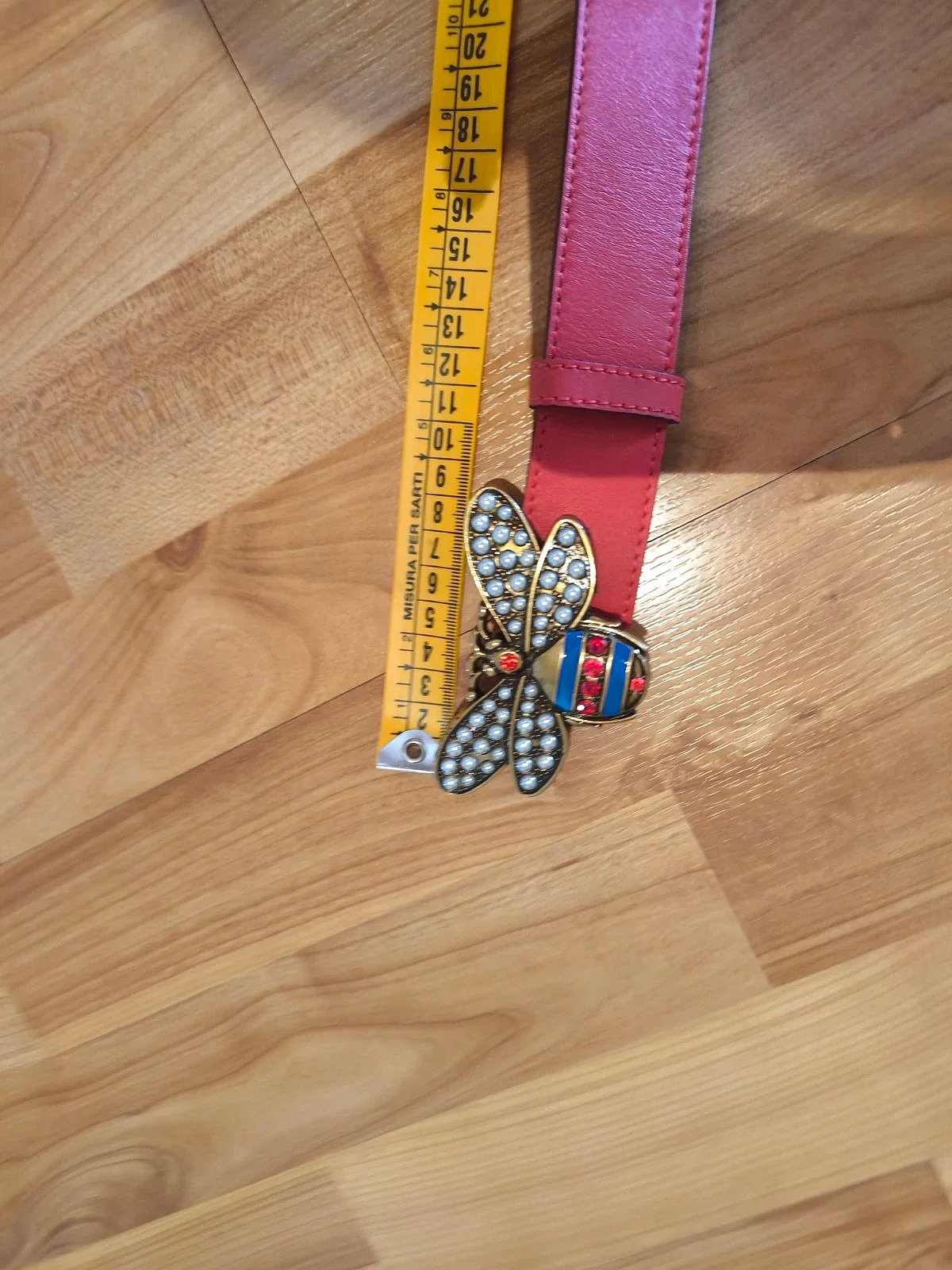 Red belt with bee buckle, photo 4
