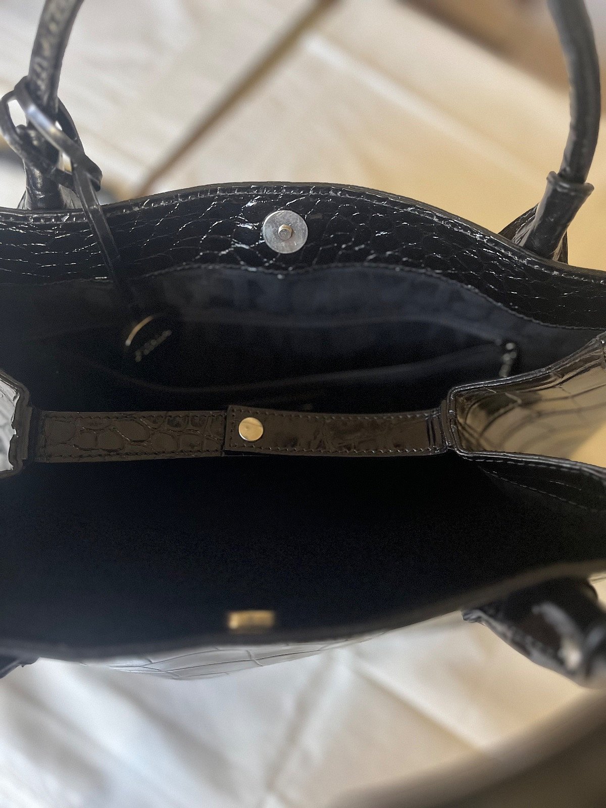 Black Croc-effect Leather handbag - photo 5