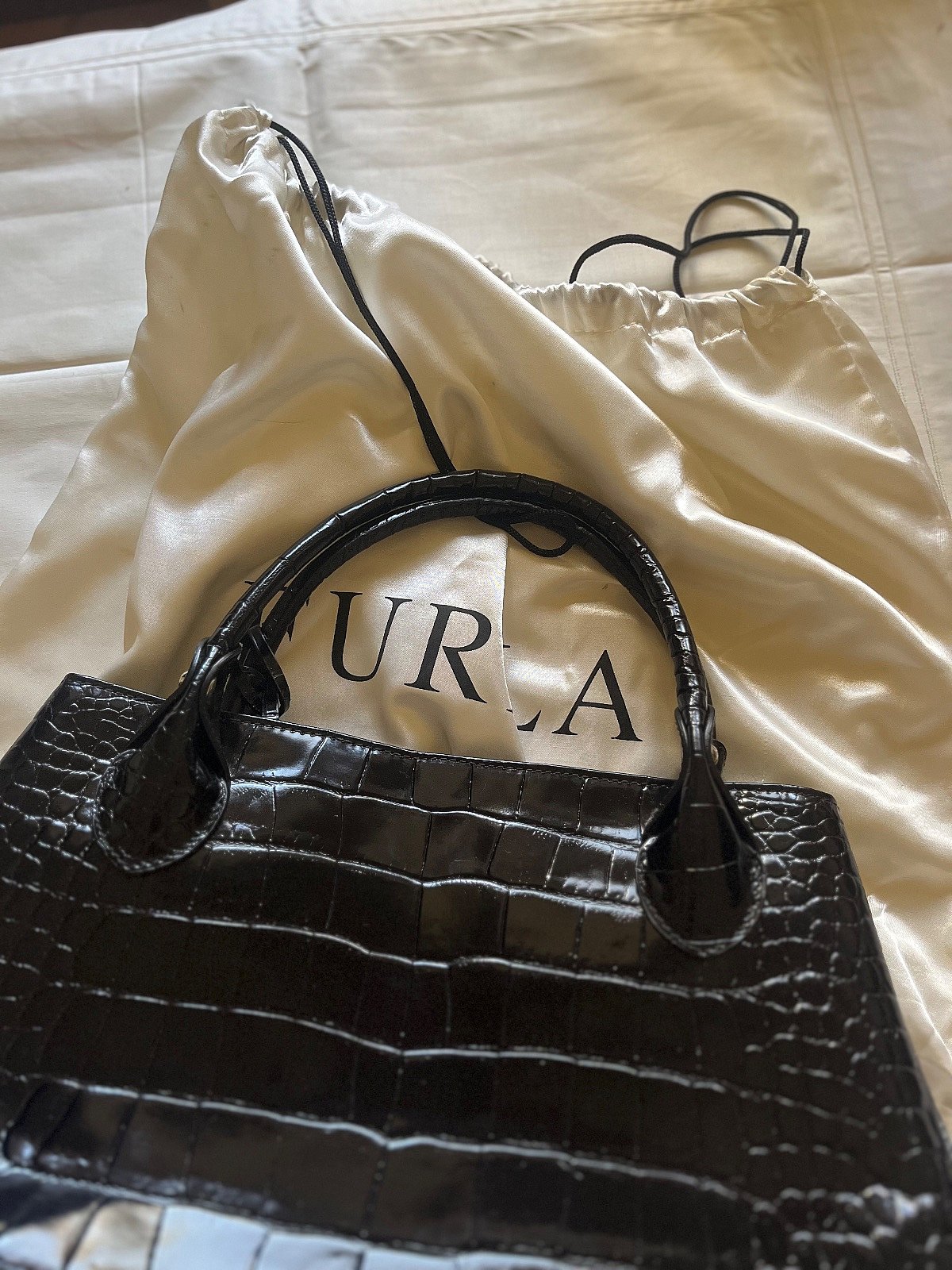 Black Croc-effect Leather handbag - photo 2