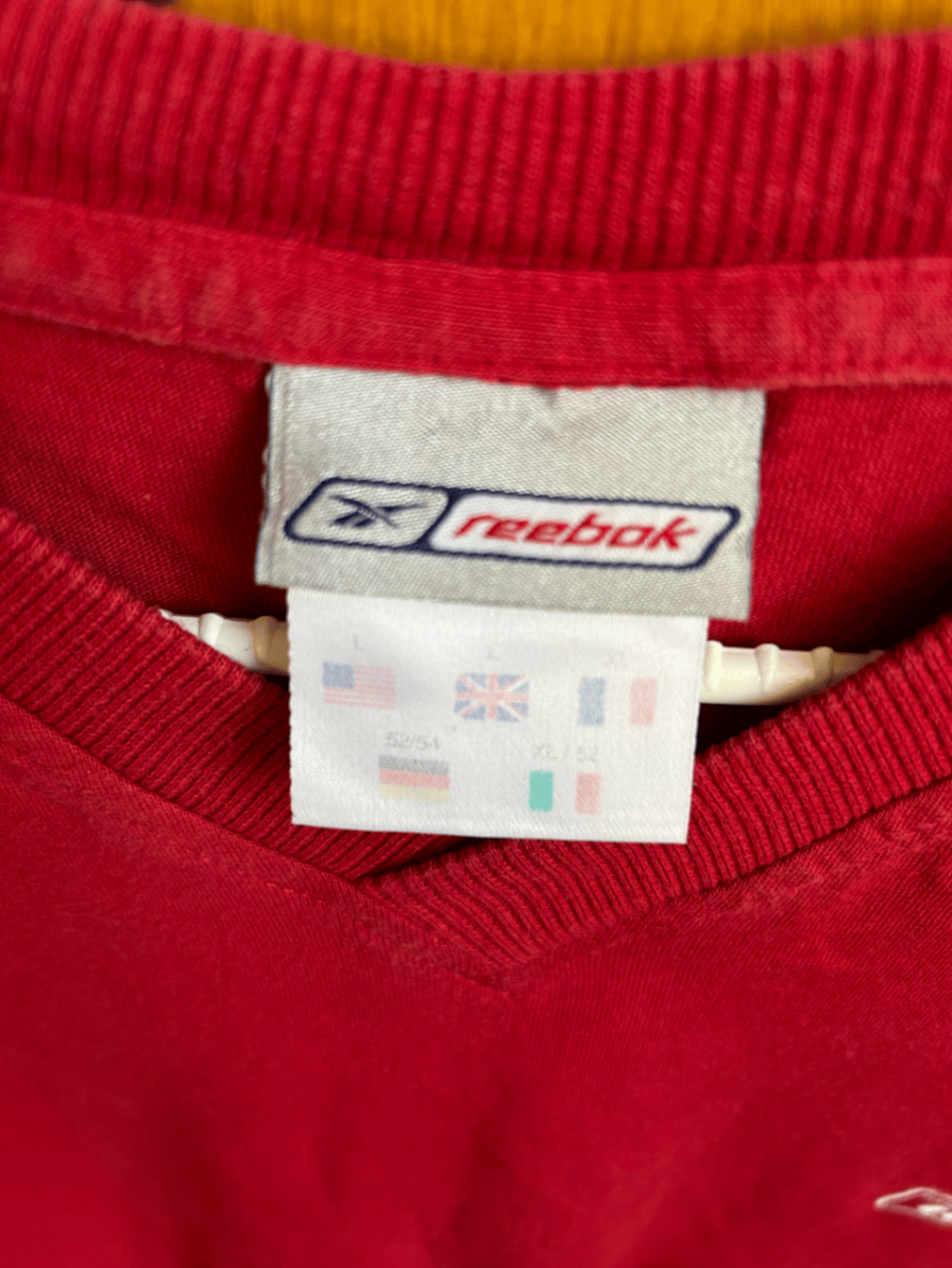 Reebok V-Neck T-Shirt, photo 3