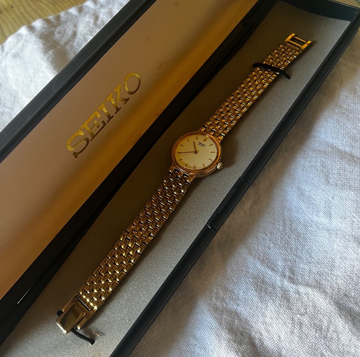 Elegante orologio Seiko color oro - photo 4