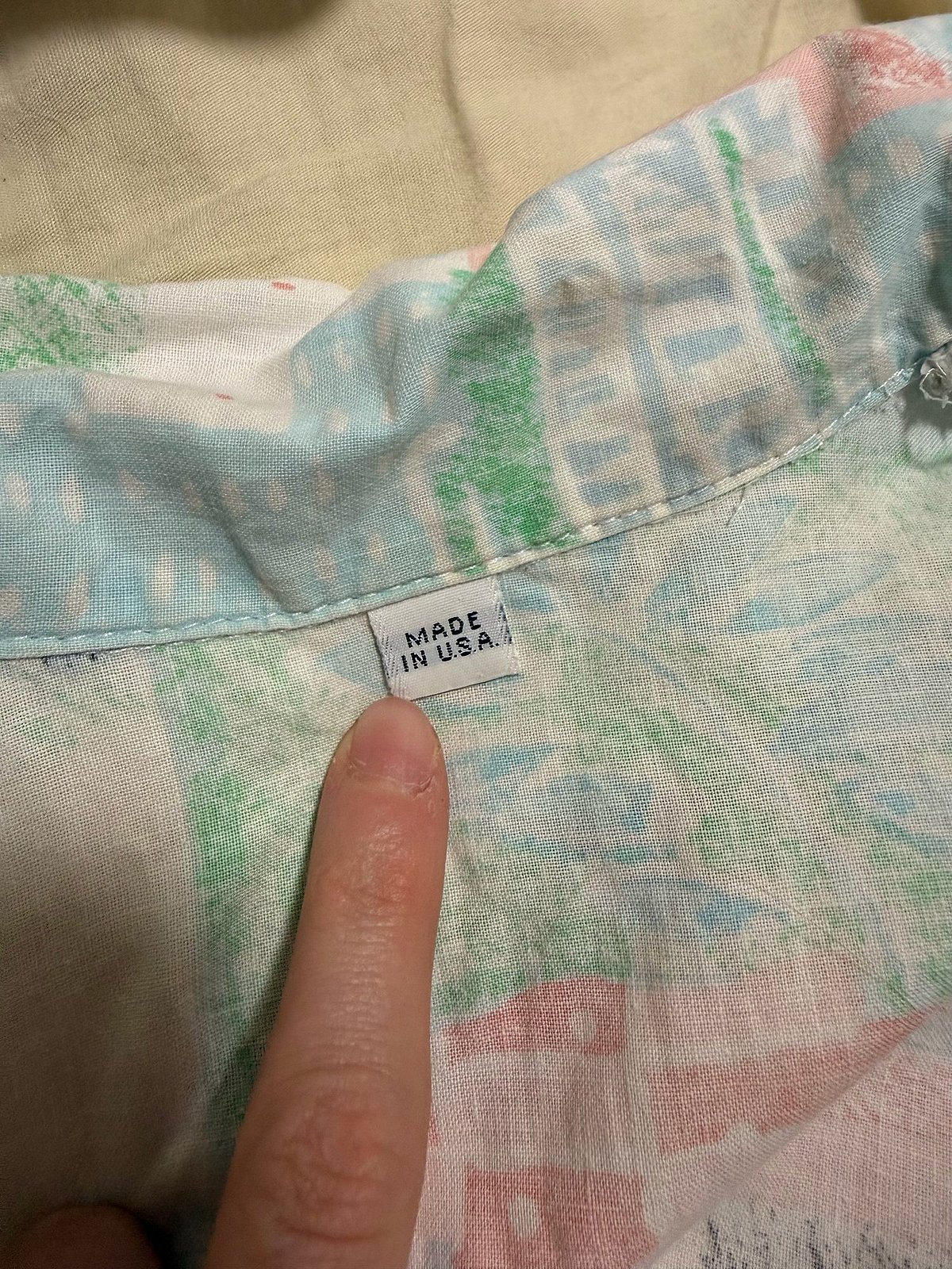 Camisa de manga corta con estampado vintage en tonos pastel, foto 3