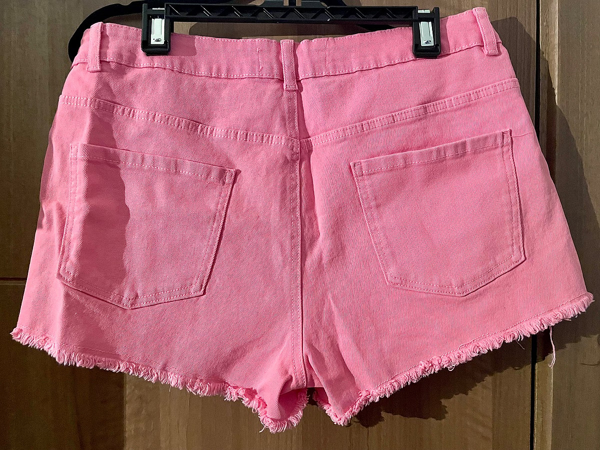 Bright pink denim shorts, photo 3