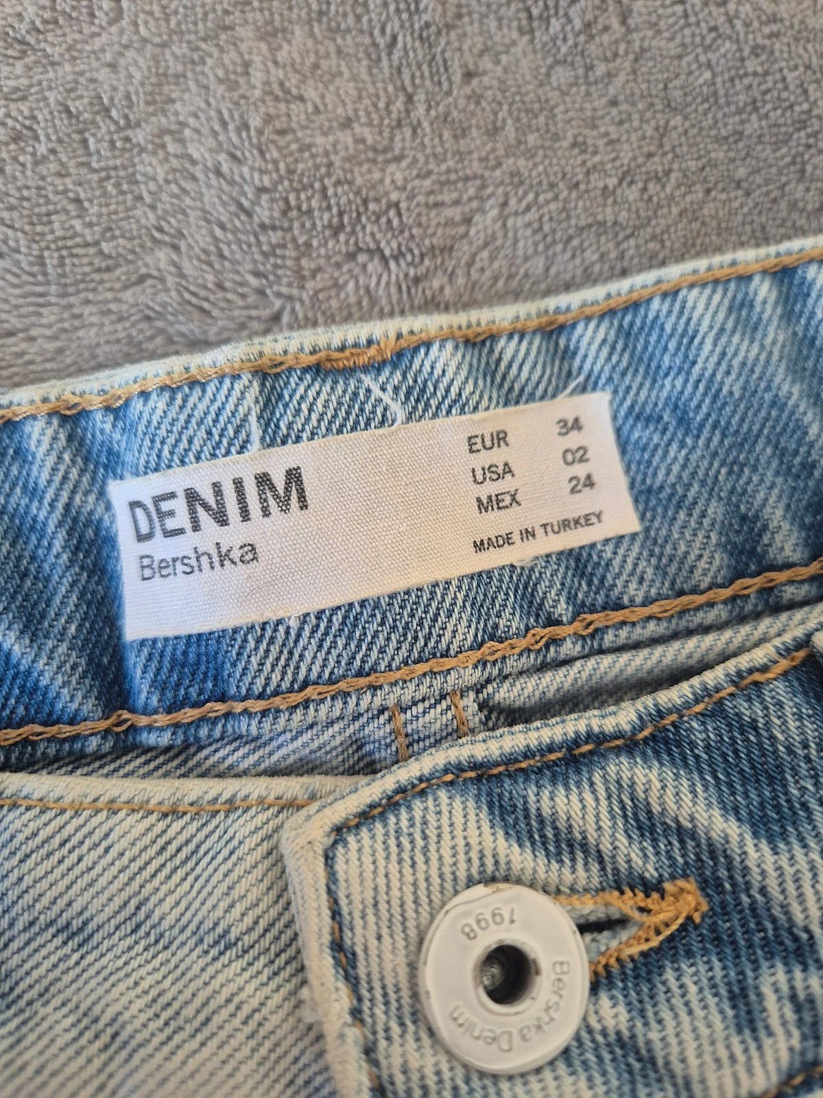 Bershka High Waisted Denim Shorts, photo 3