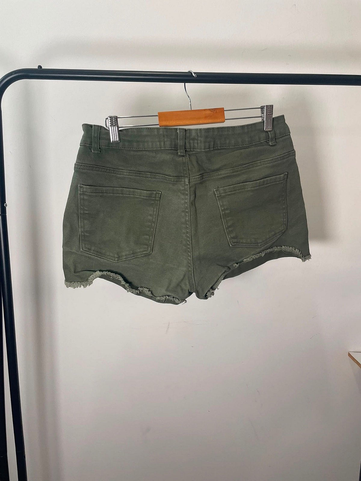 Frayed Hem Green Shorts, photo 3