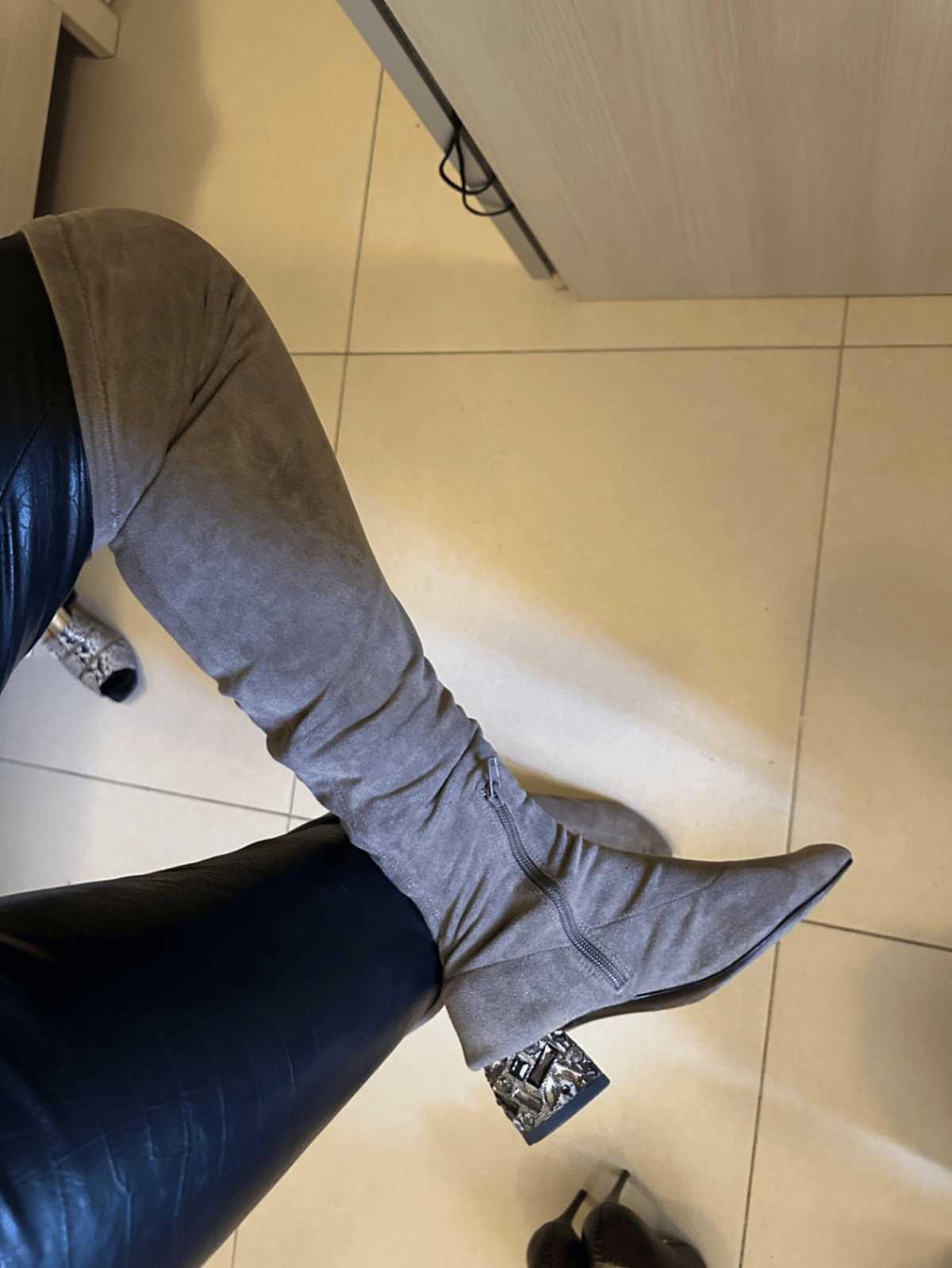 Elegant Grey Over-The-Knee Boots, photo 5