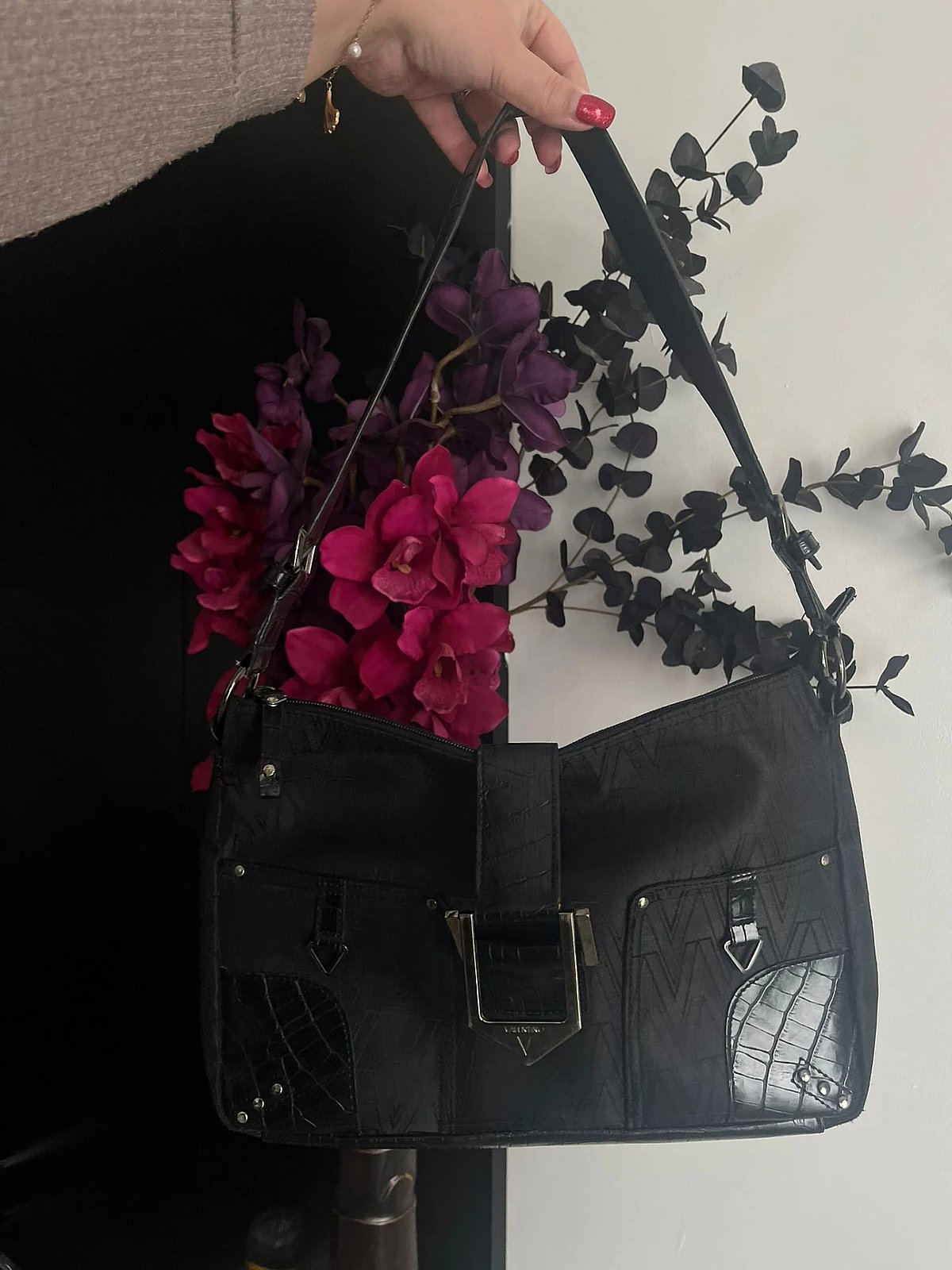 Bolso de hombro Mario Valentino con monograma negro, foto 2