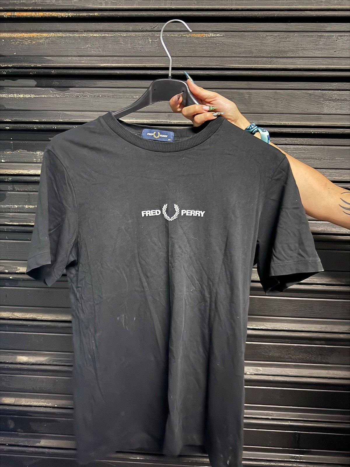 Camiseta negra de Fred Perry, foto 2