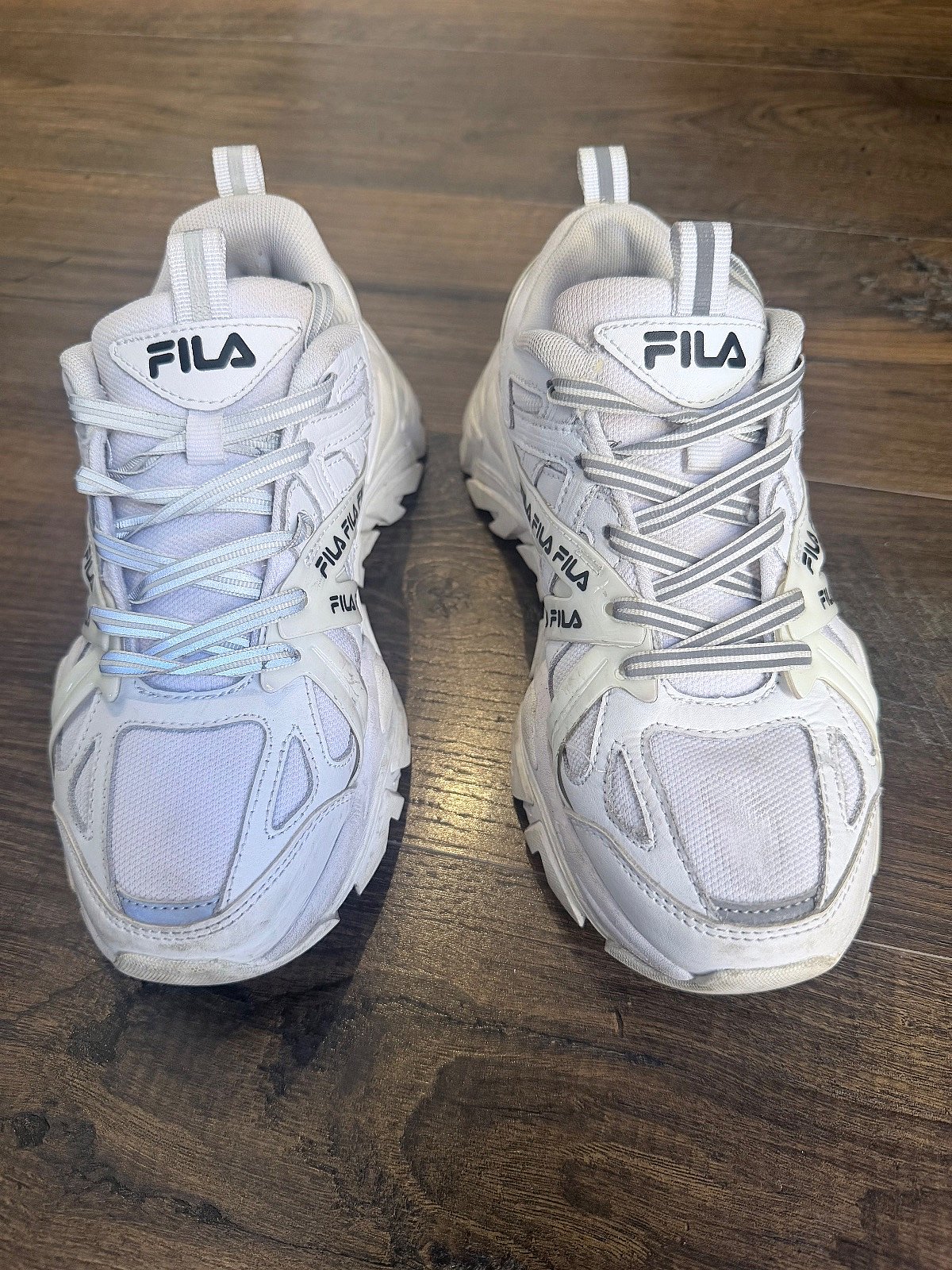 Ciao! Vendo sneakers fila bianche come nuove numero 37,5 eu - photo 3