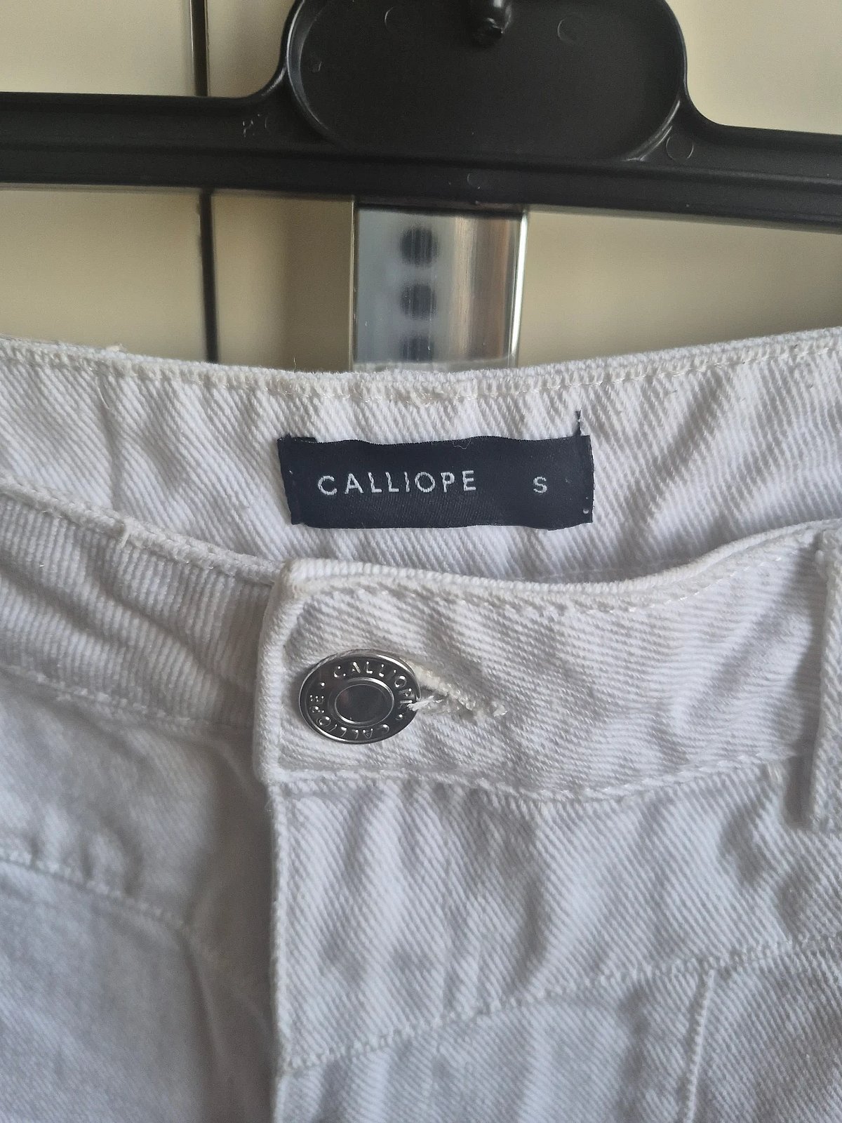 Calliope - White Frayed Hem Denim Shorts , photo 2