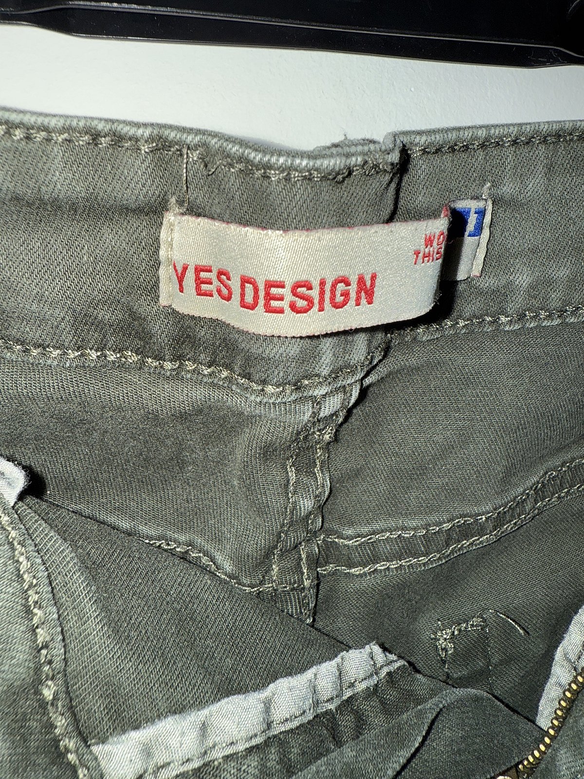 Distressed Skinny Jeans in Olive, photo 4