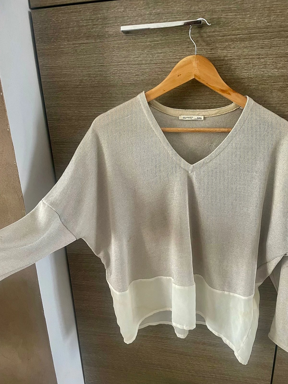 Zara V-Neck Batwing Top - photo 2