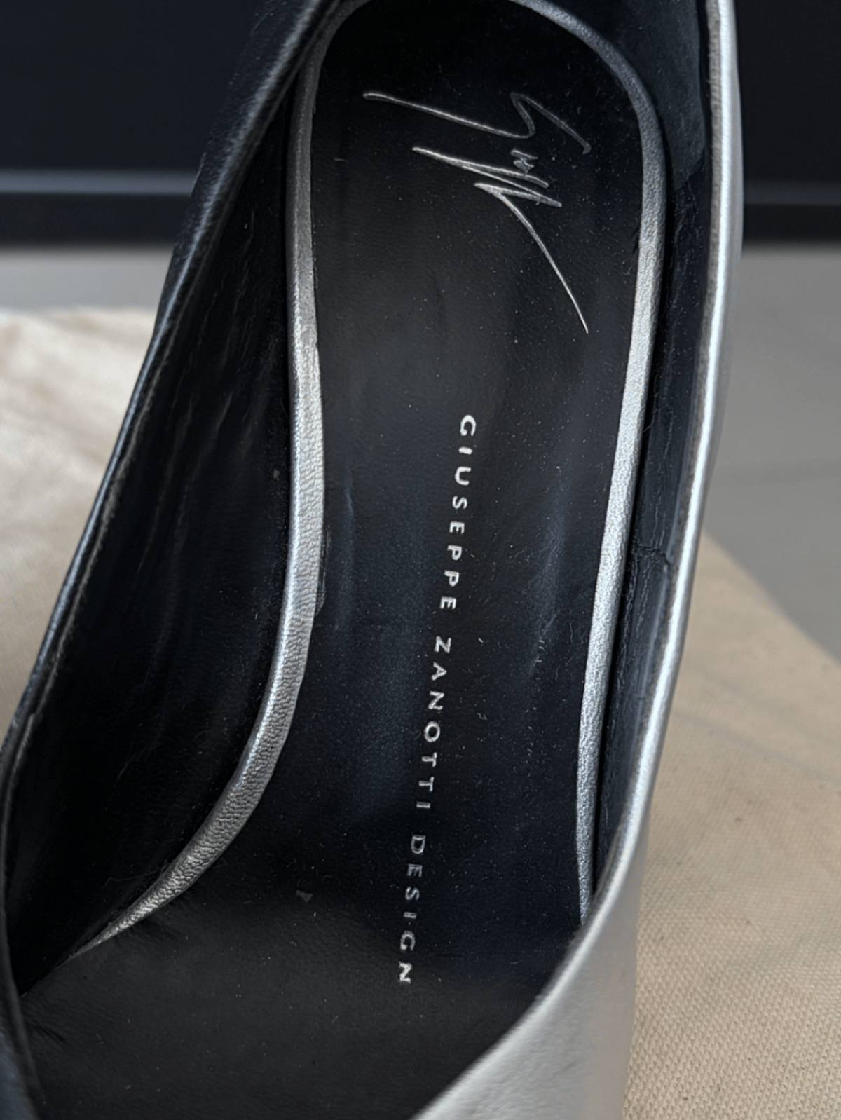 Two-Tone Pointed Toe Stiletto Pumps, photo 8
