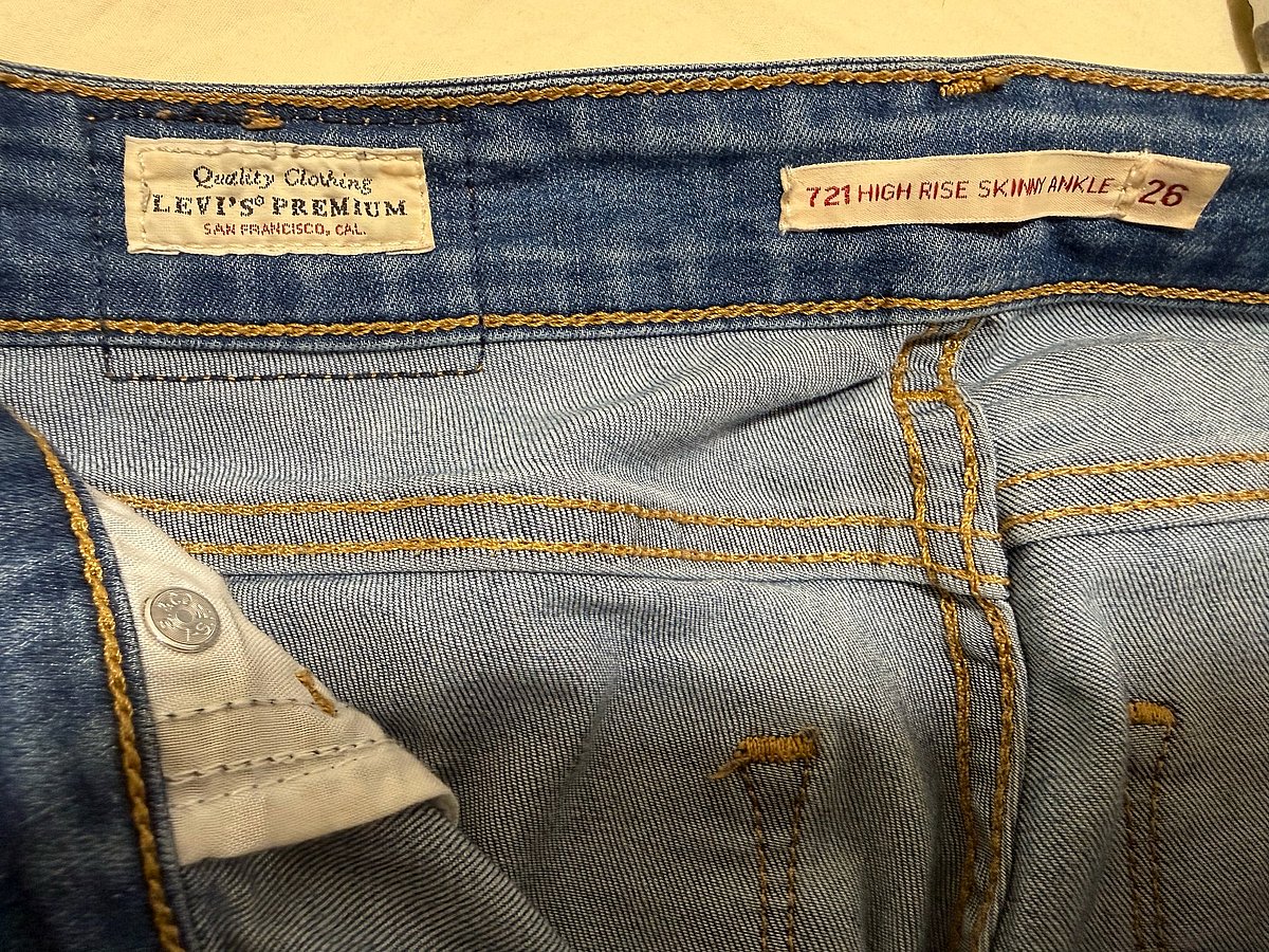 Levi's 721 High Rise Jeans, photo 3