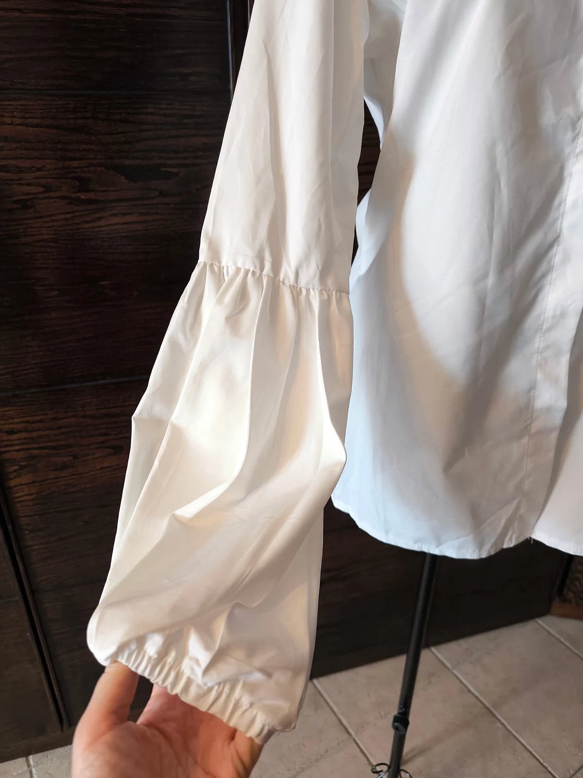 Blusa blanca con mangas abullonadas, foto 6