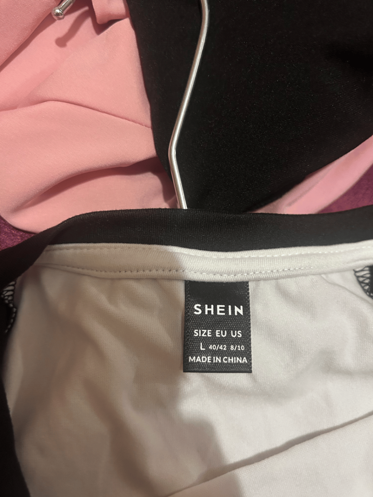 Graphic Portrait Raglan Crop Top - photo 3