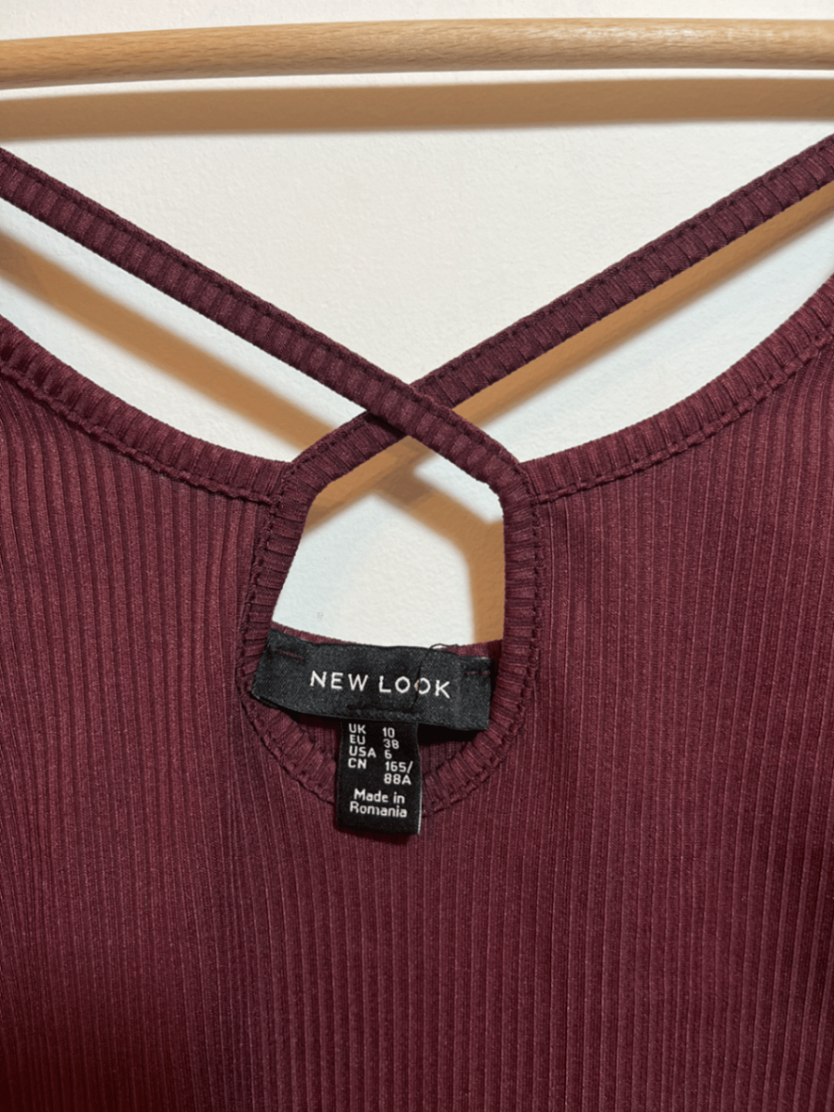 Ribbed Keyhole Cropped Top - photo 3
