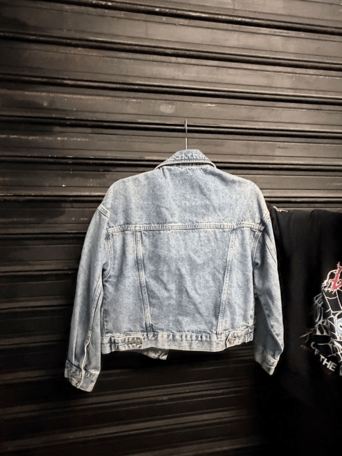 Light Wash Denim Trucker Jacket, photo 3