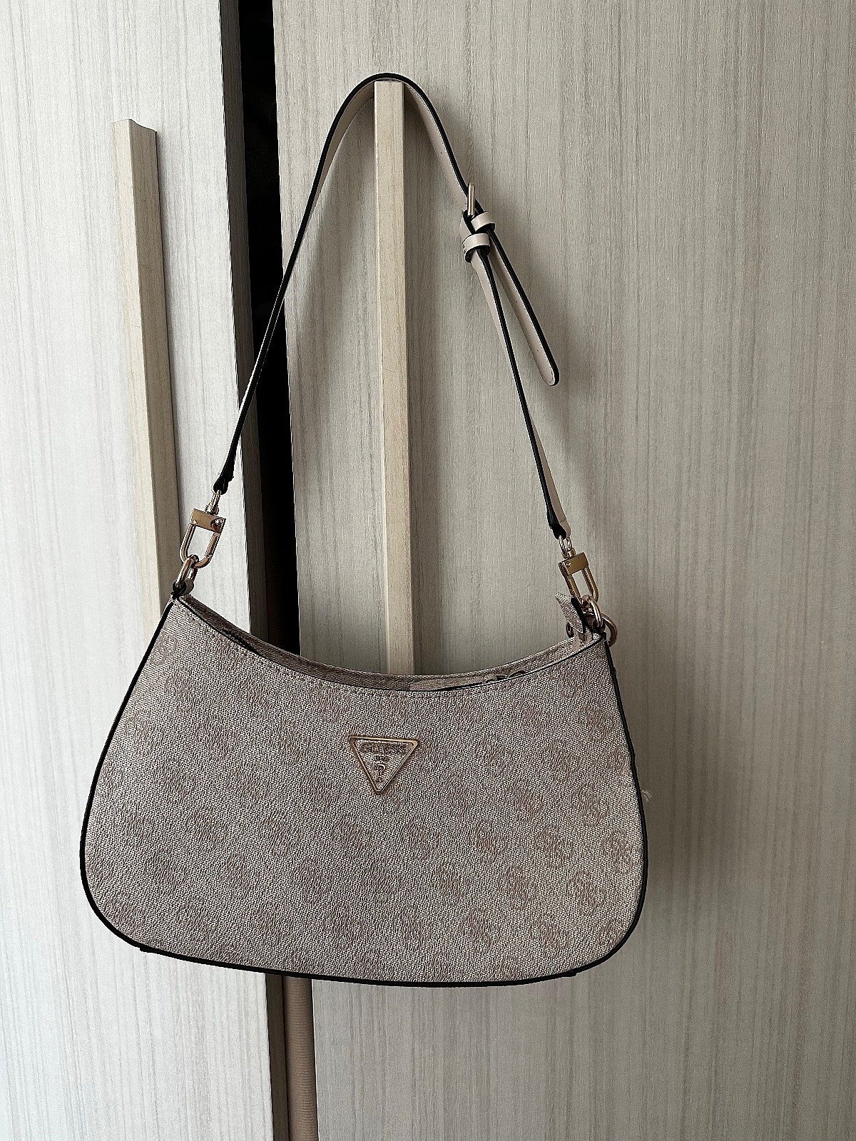 Guess hand bag, photo 2