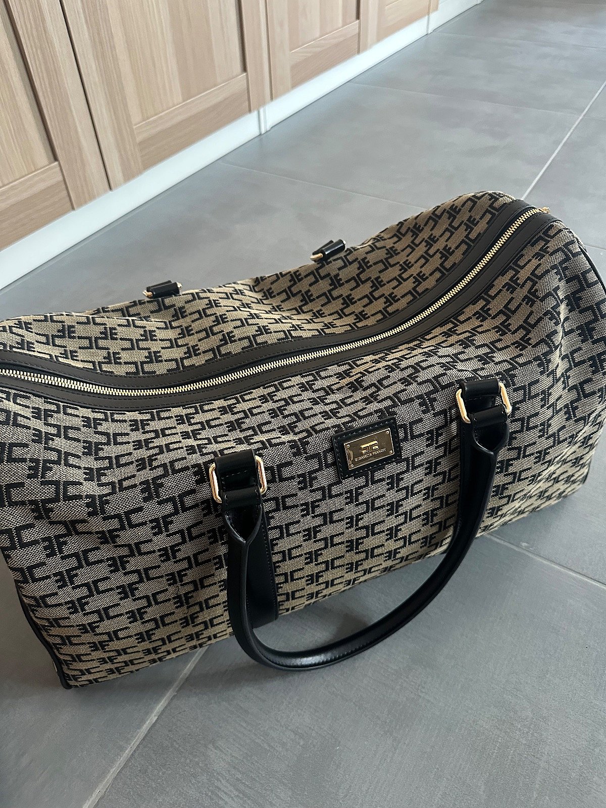 Elisabetta Franchi monogram weekend bag - photo 2