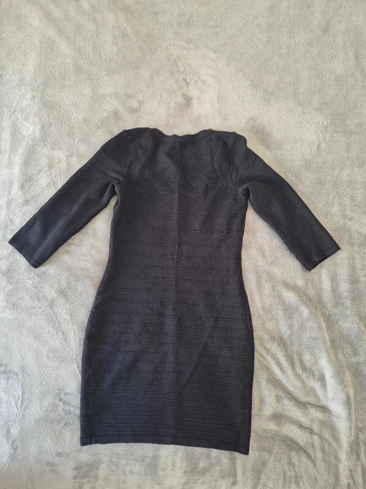 Vestido mini ajustado negro, foto 2