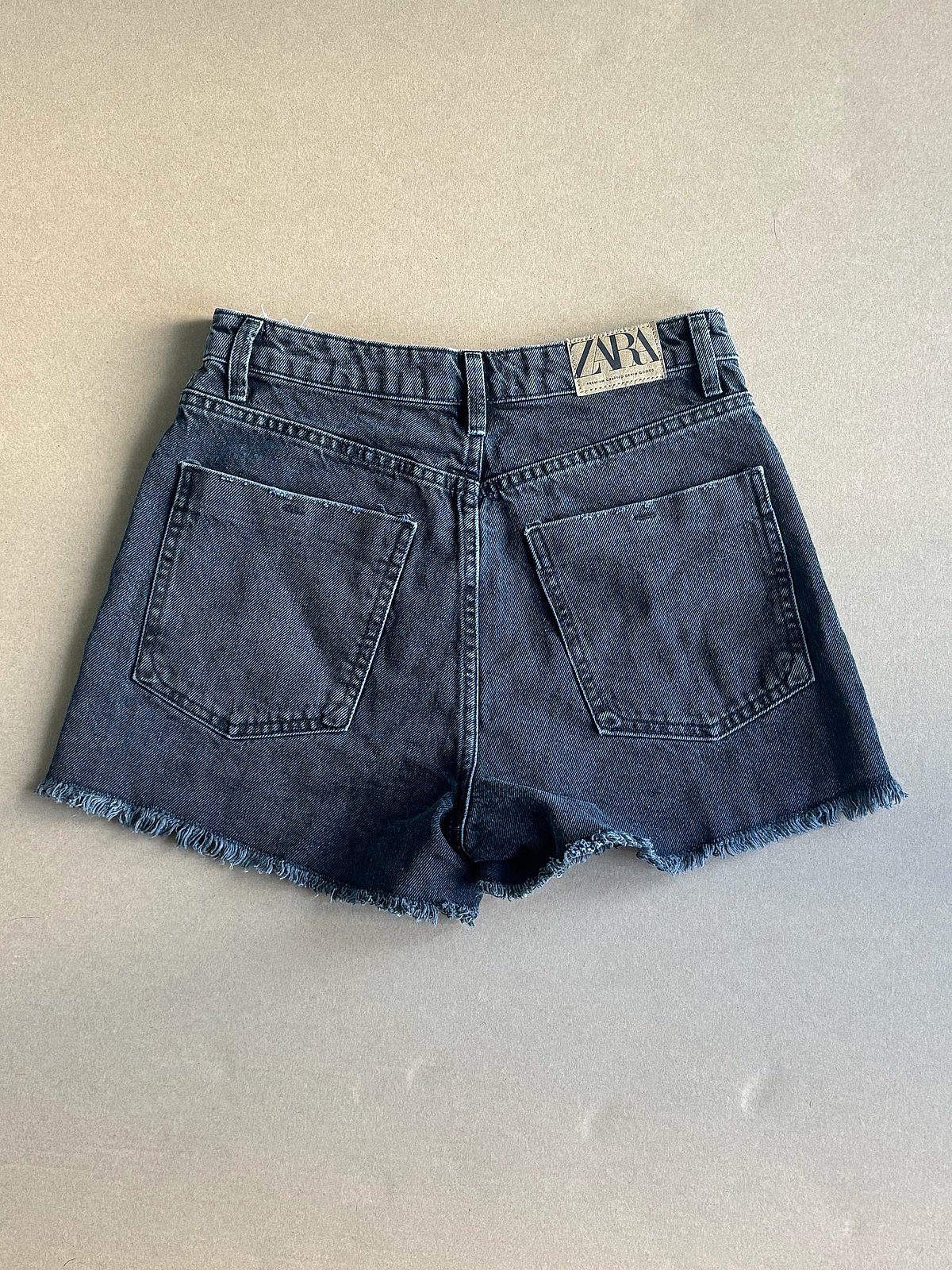 Zara black denim raw-hem shorts, photo 2